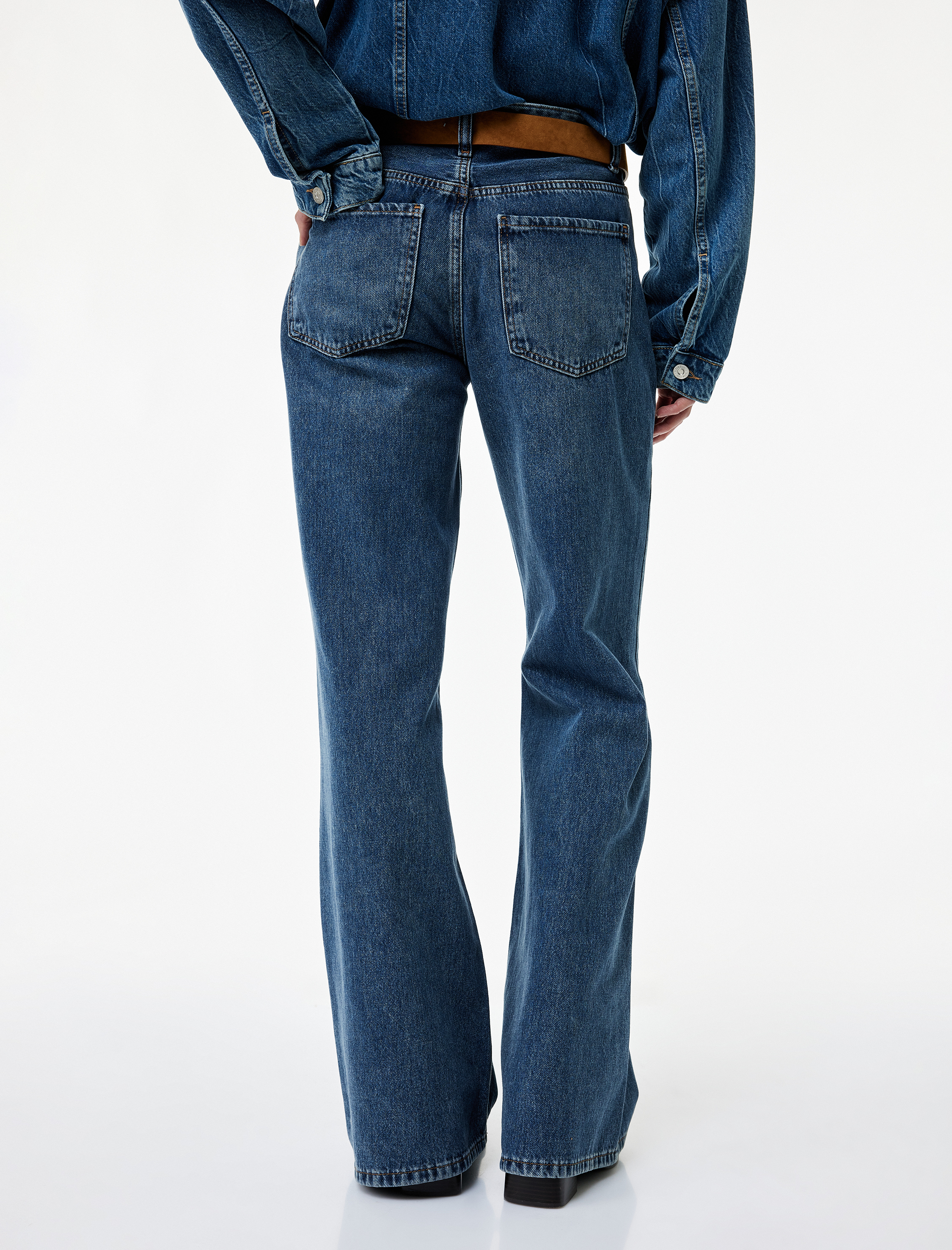   Pamuklu Düğmeli Kemer Detaylı İspanyol Paça Jean Pantolon - Flare Jeans