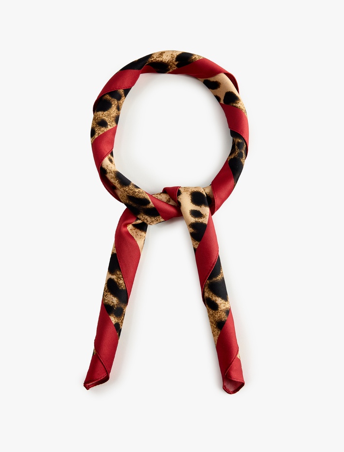 Kadın Leopar Desenli Kare Fular Bandana