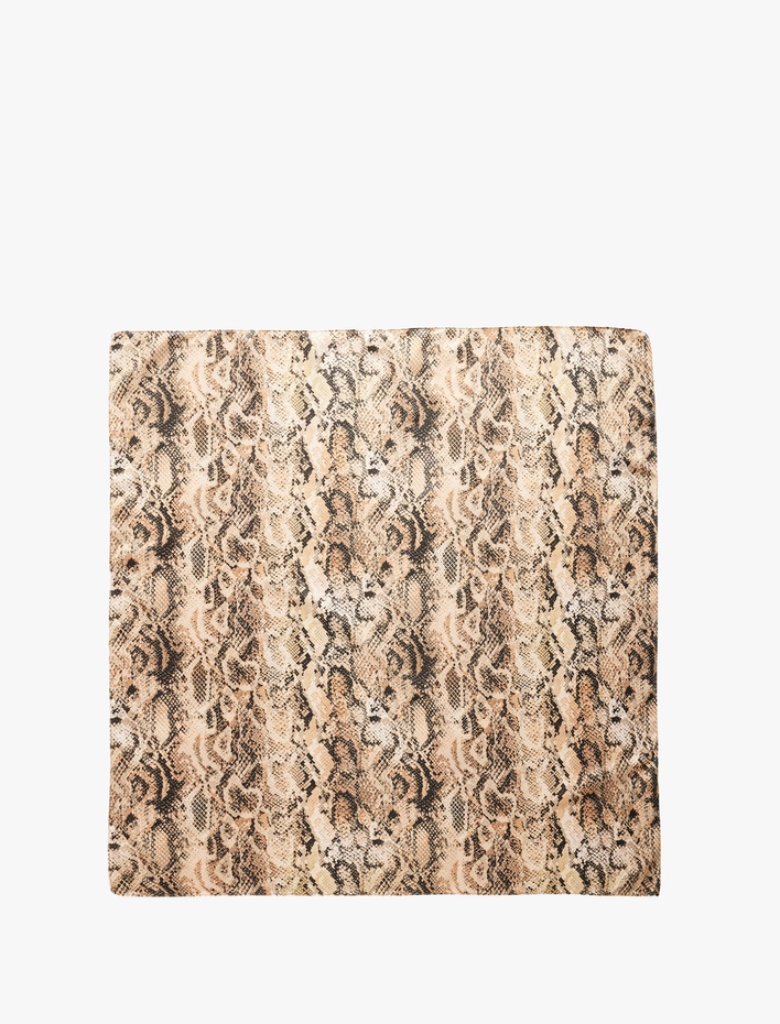 Kadın Yılan Derisi Desenli Kare Fular Bandana