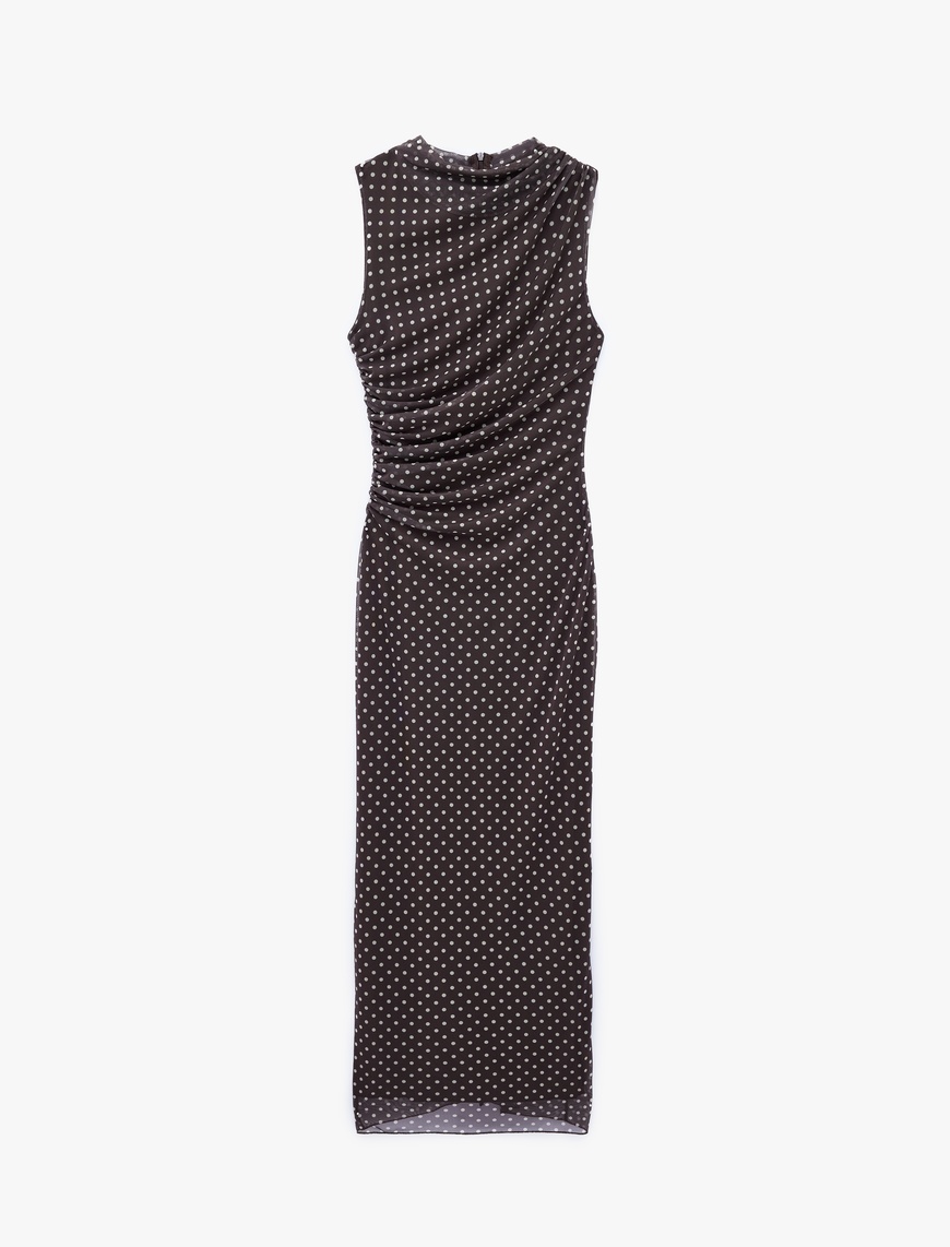 Koton Kadın Drapeli Slim Fit Kolsuz Bisiklet Yaka Puantiyeli Uzun Elbise