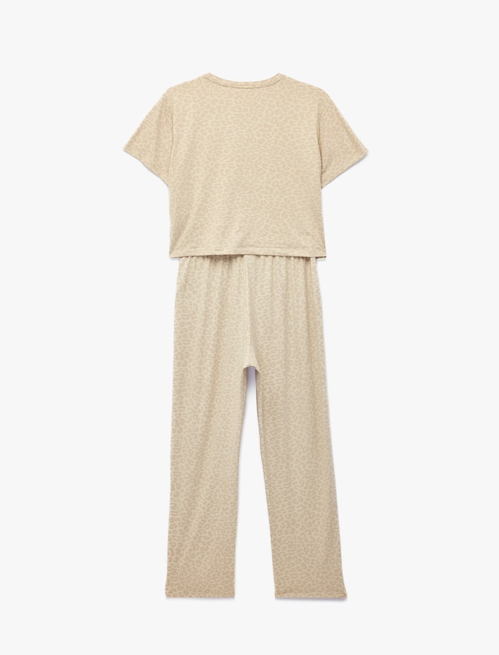  Rahat Kalıp Bisiklet Yaka Kısa Kollu Pijama Takımı