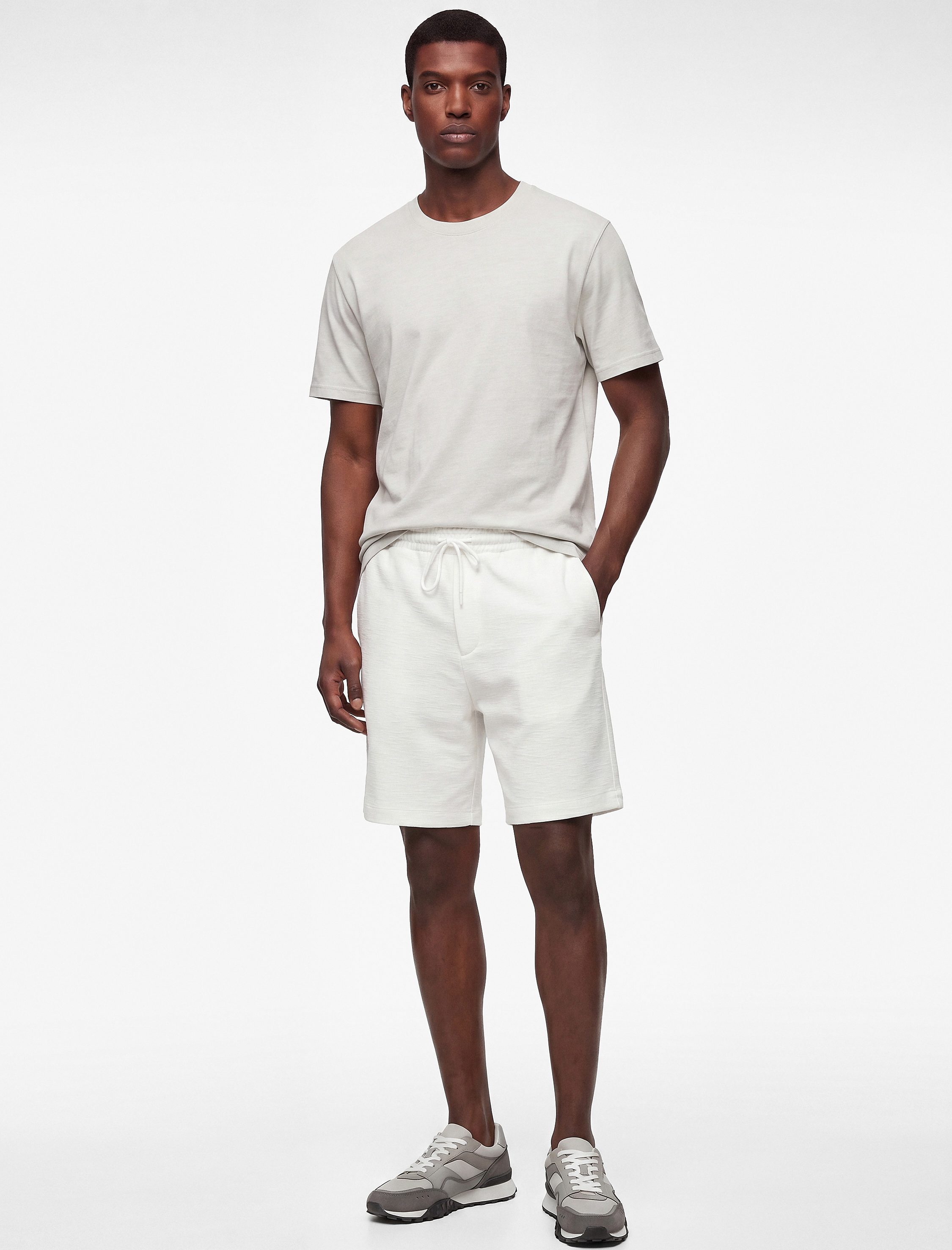   Regular Fit Cepli Bermuda Beli Bağcıklı Şort