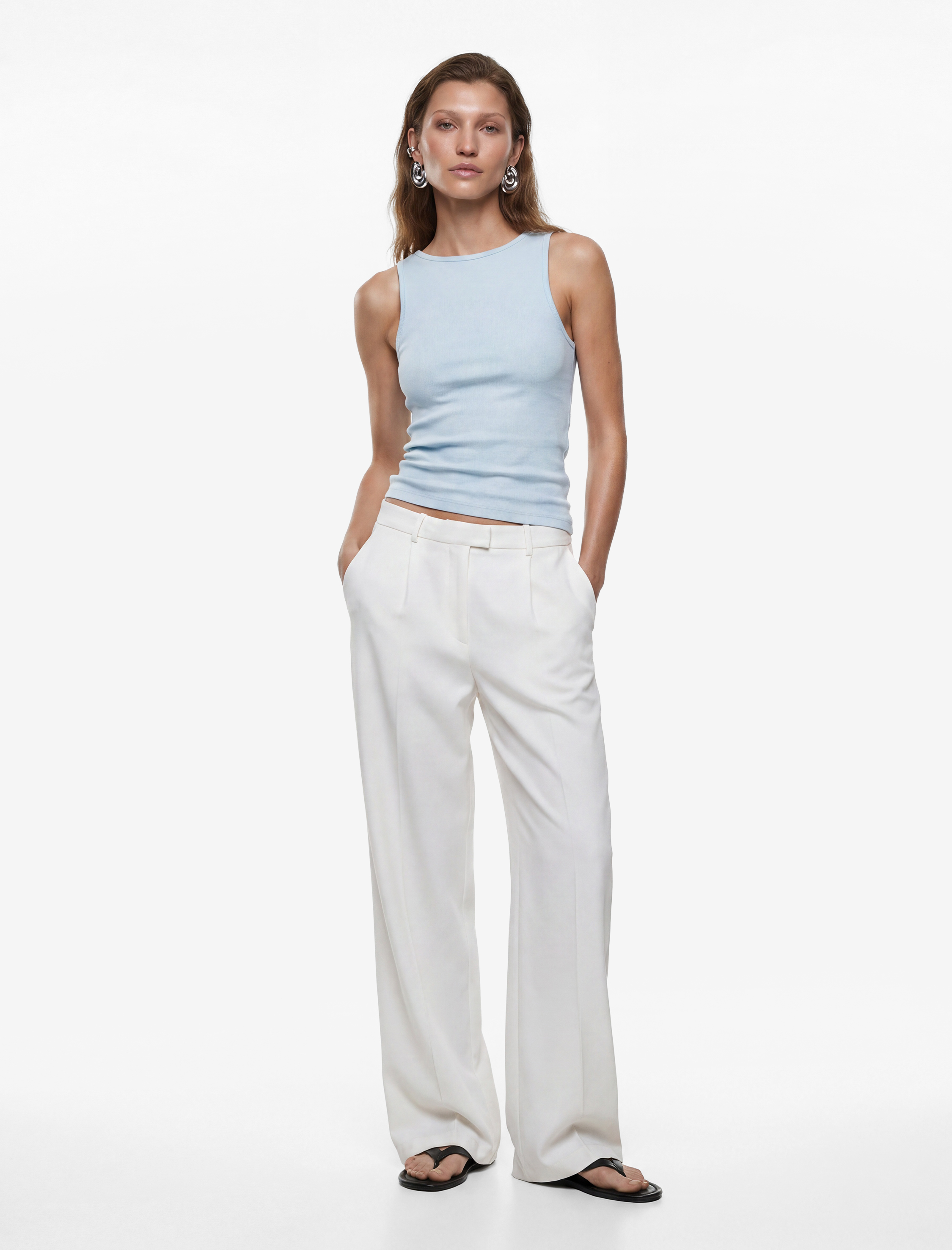   Pamuklu Slim Fit Kolsuz Kayık Yaka Bluz