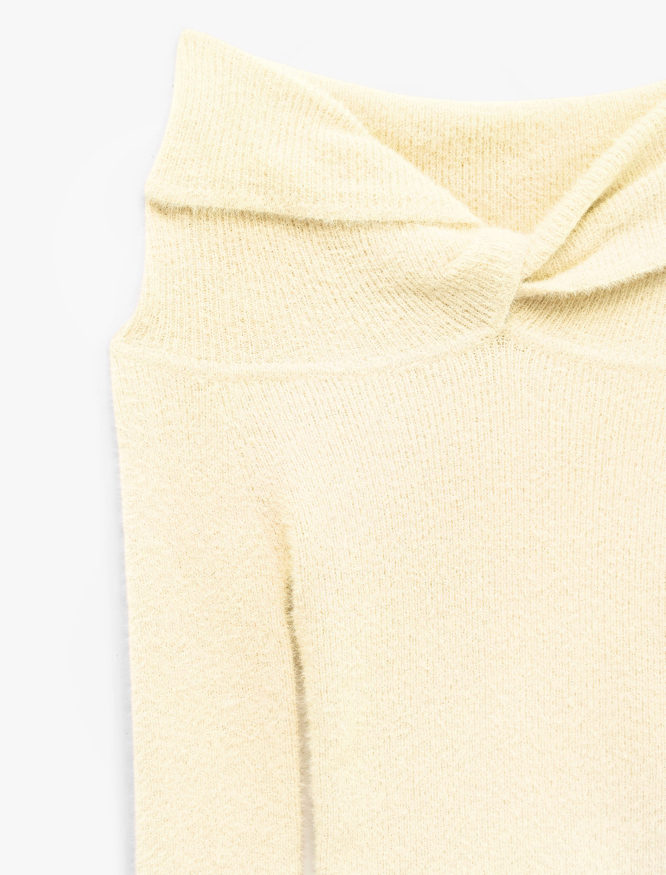   Uzun Kollu Slim Fit Omzu Açık Triko Kazak