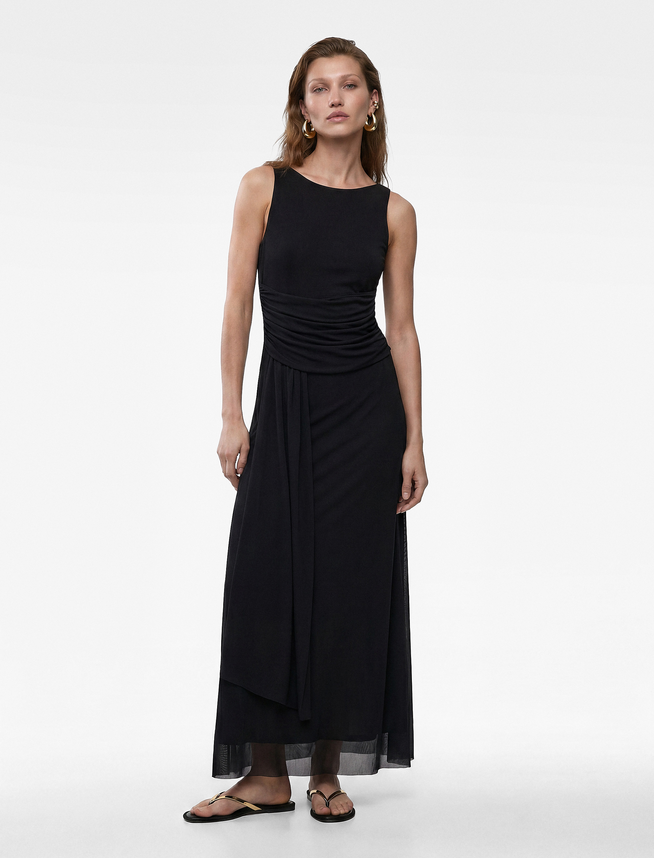   Slim Fit Asimetrik Drapeli Kayık Yuvarlak Yaka Kolsuz Midi Elbise