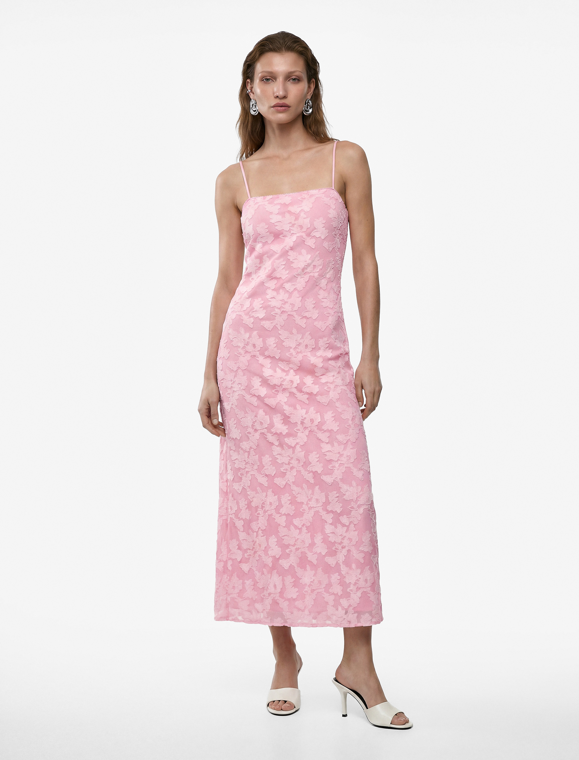   Slim Fit Floral Dantel Dokulu İnce Askılı Midi Elbise
