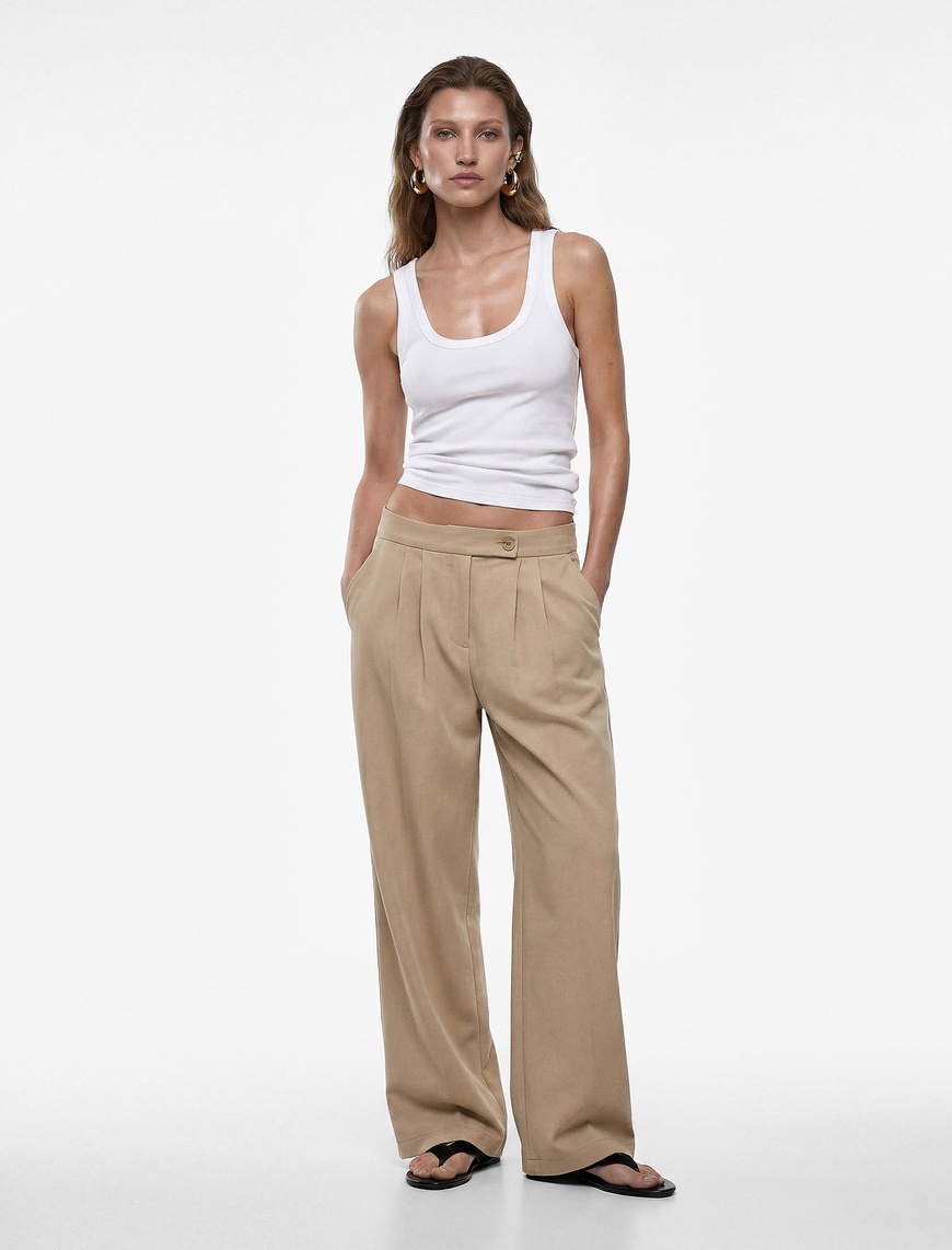Koton Kadın Viskon Cupro Kumaş Straight Fit Cepli Pile Detaylı Düz Bol Paça Pantolon