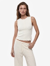 Bürümcük Kumaş Dokulu Slim Fit Bisiklet Yaka Kolsuz Bluz