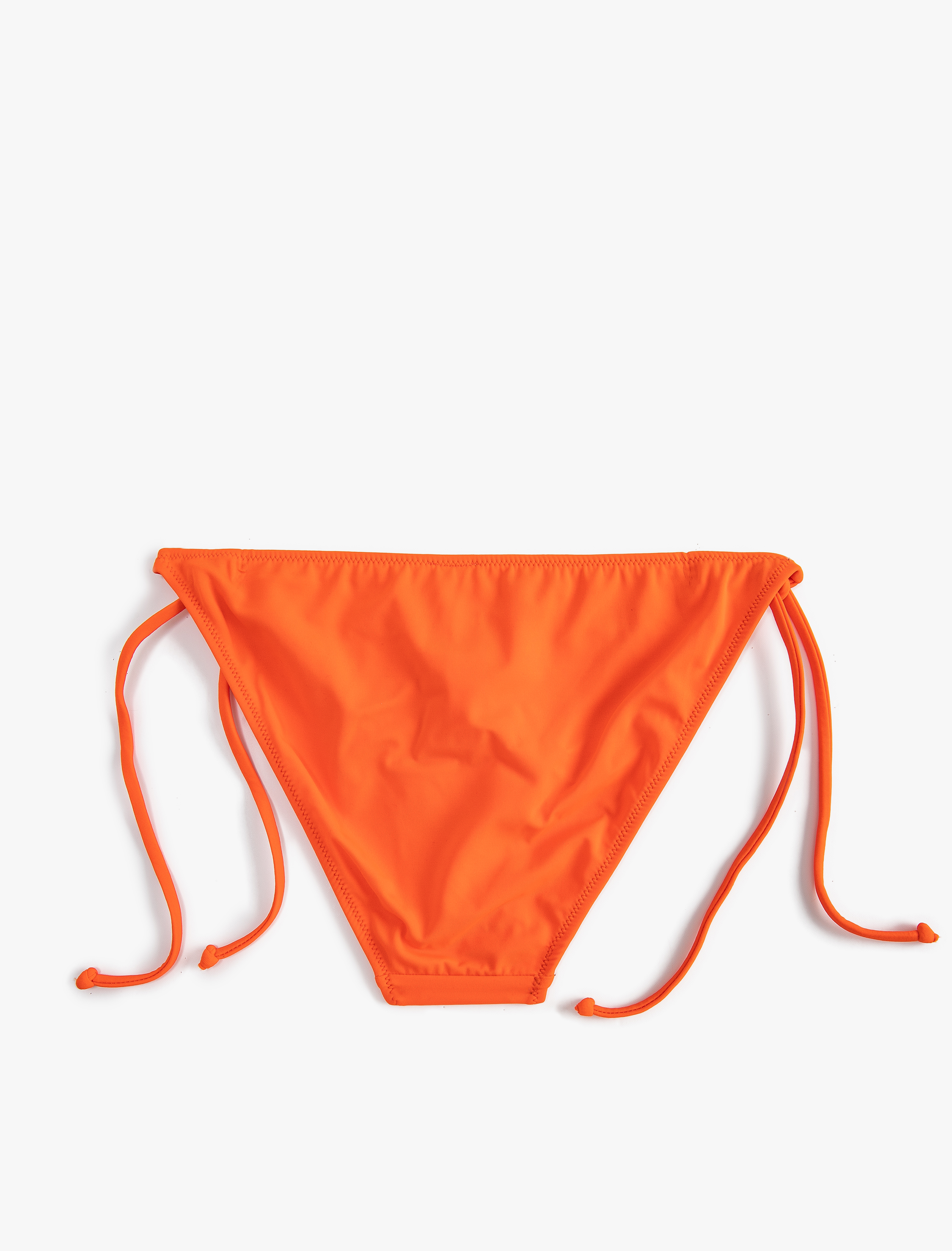   İpli Basic Bikini Altı Yanları Bağlama Detaylı