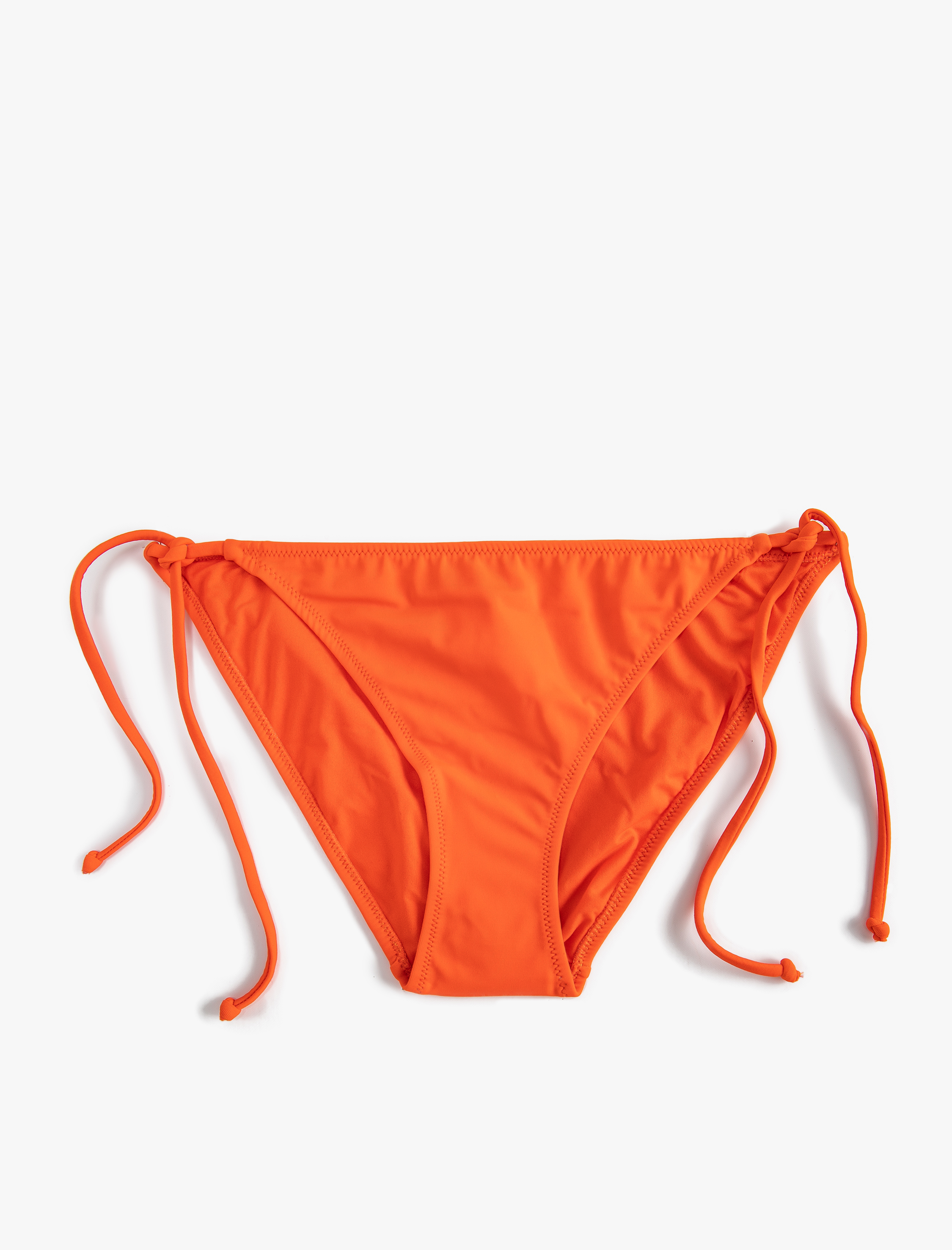   İpli Basic Bikini Altı Yanları Bağlama Detaylı