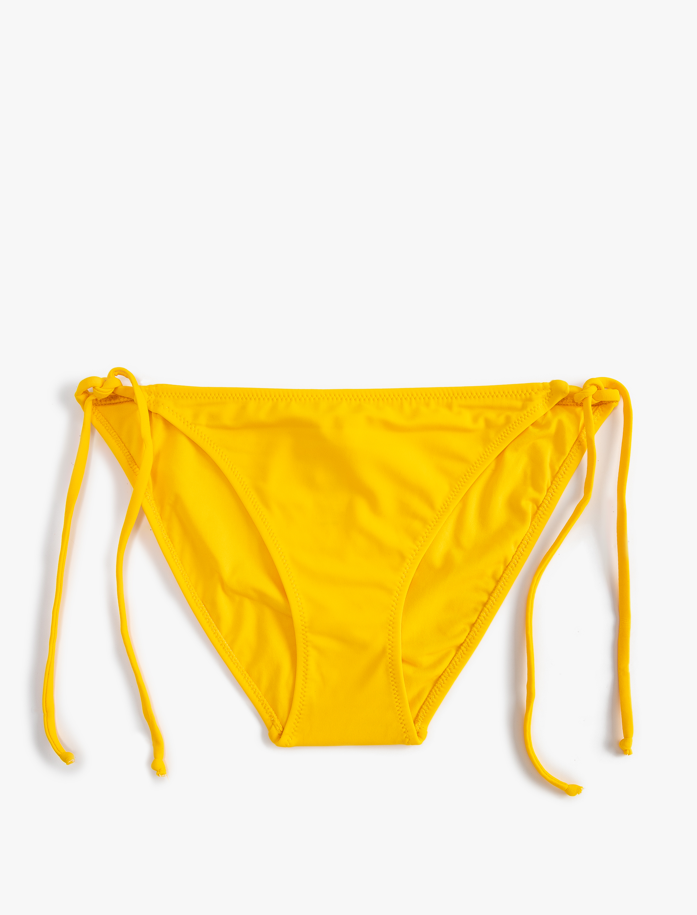   İpli Basic Bikini Altı Yanları Bağlama Detaylı