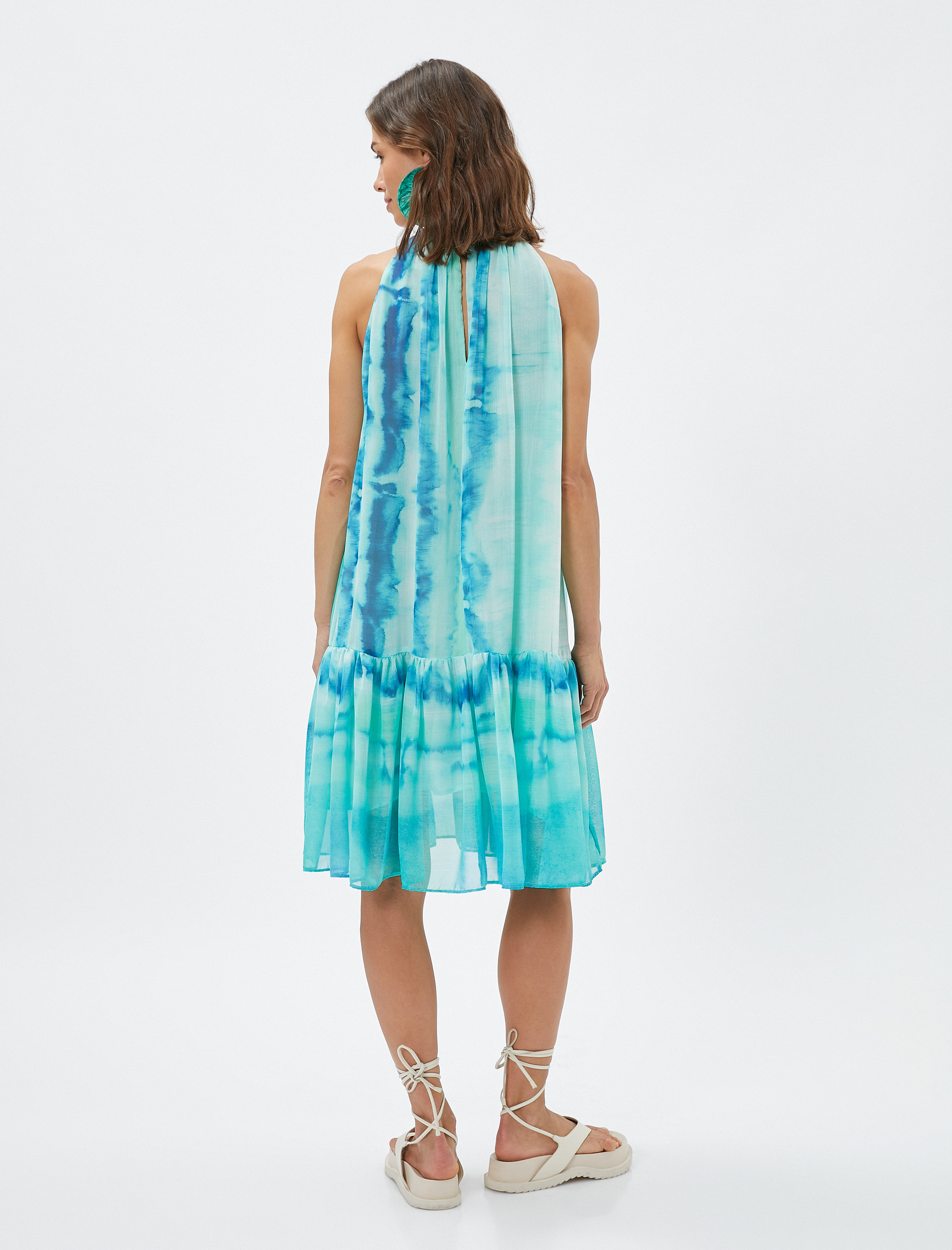   Koton X Selected by Şahika Ercümen - Halter Yaka Batik Desenli Midi Elbise