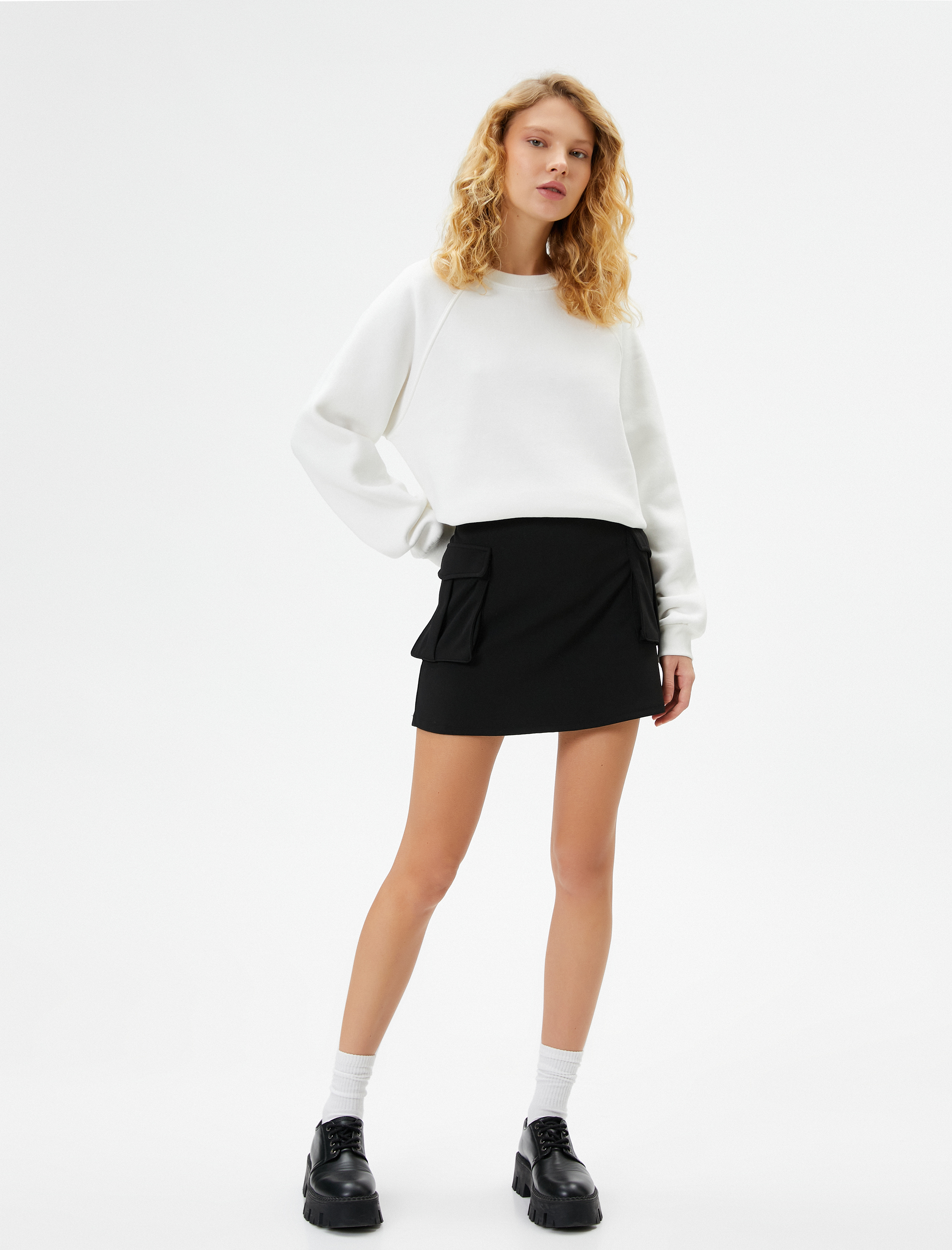   Üç İplik Şardonlu Rahat Kalıp Uzun Kollu Bisiklet Yaka Sweatshirt