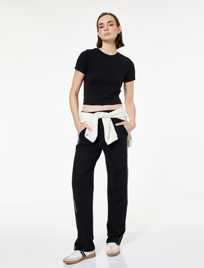  Slim Fit Kısa Kollu Pamuklu Bisiklet Yaka Spor Tişört