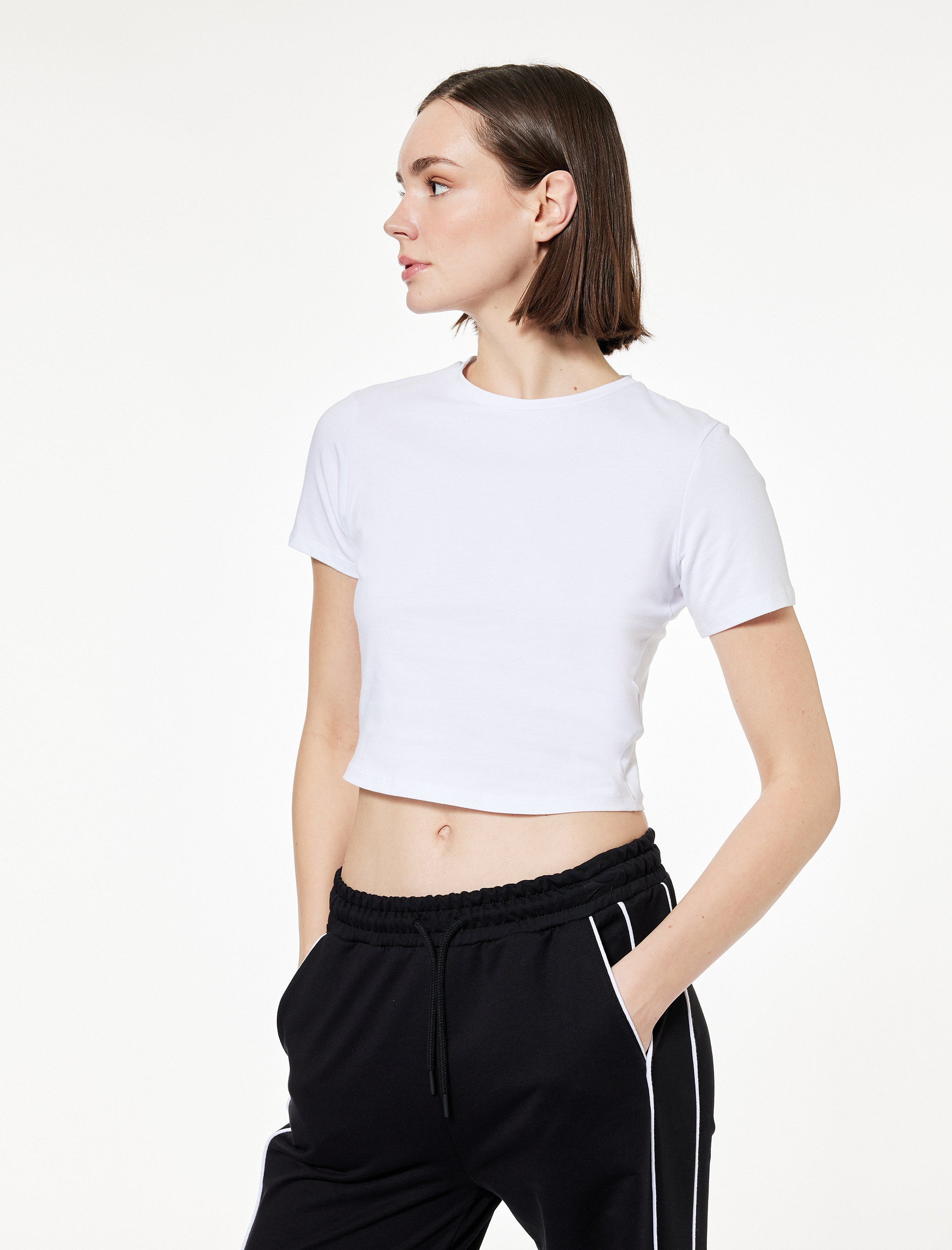   Slim Fit Kısa Kollu Pamuklu Bisiklet Yaka Spor Tişört