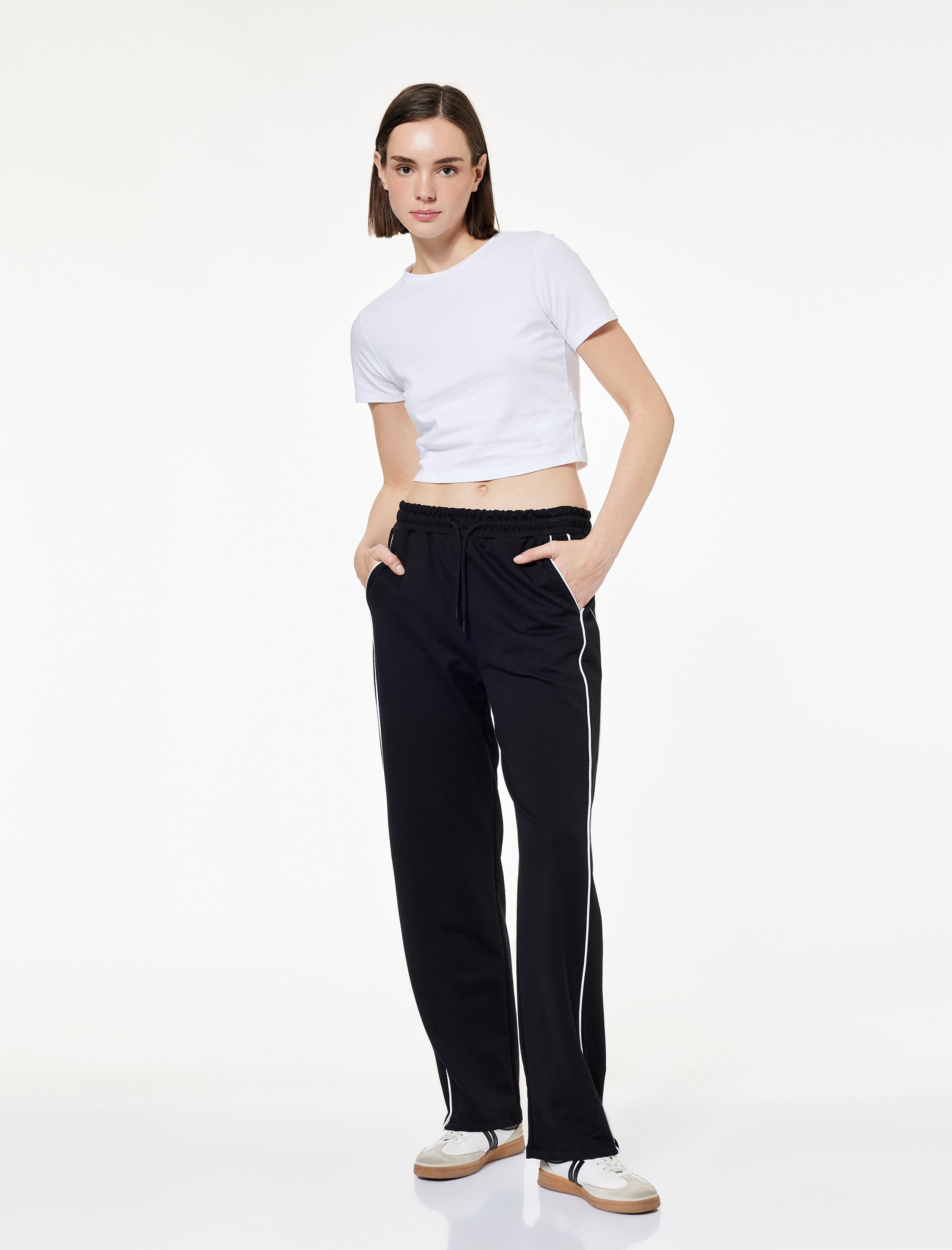   Slim Fit Kısa Kollu Pamuklu Bisiklet Yaka Spor Tişört
