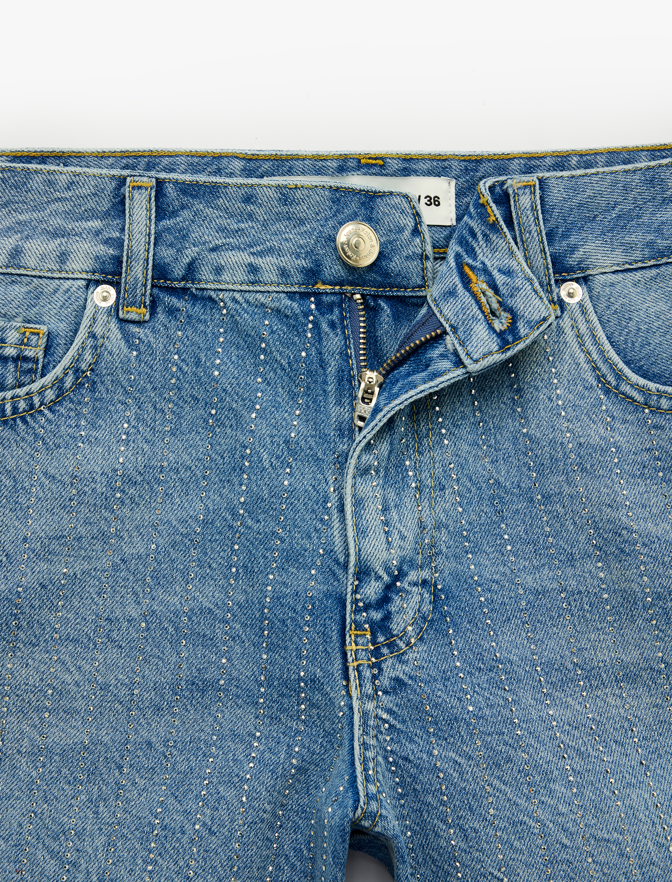   Pamuklu Yüksek Bel Taş Detaylı Mini Denim Şort