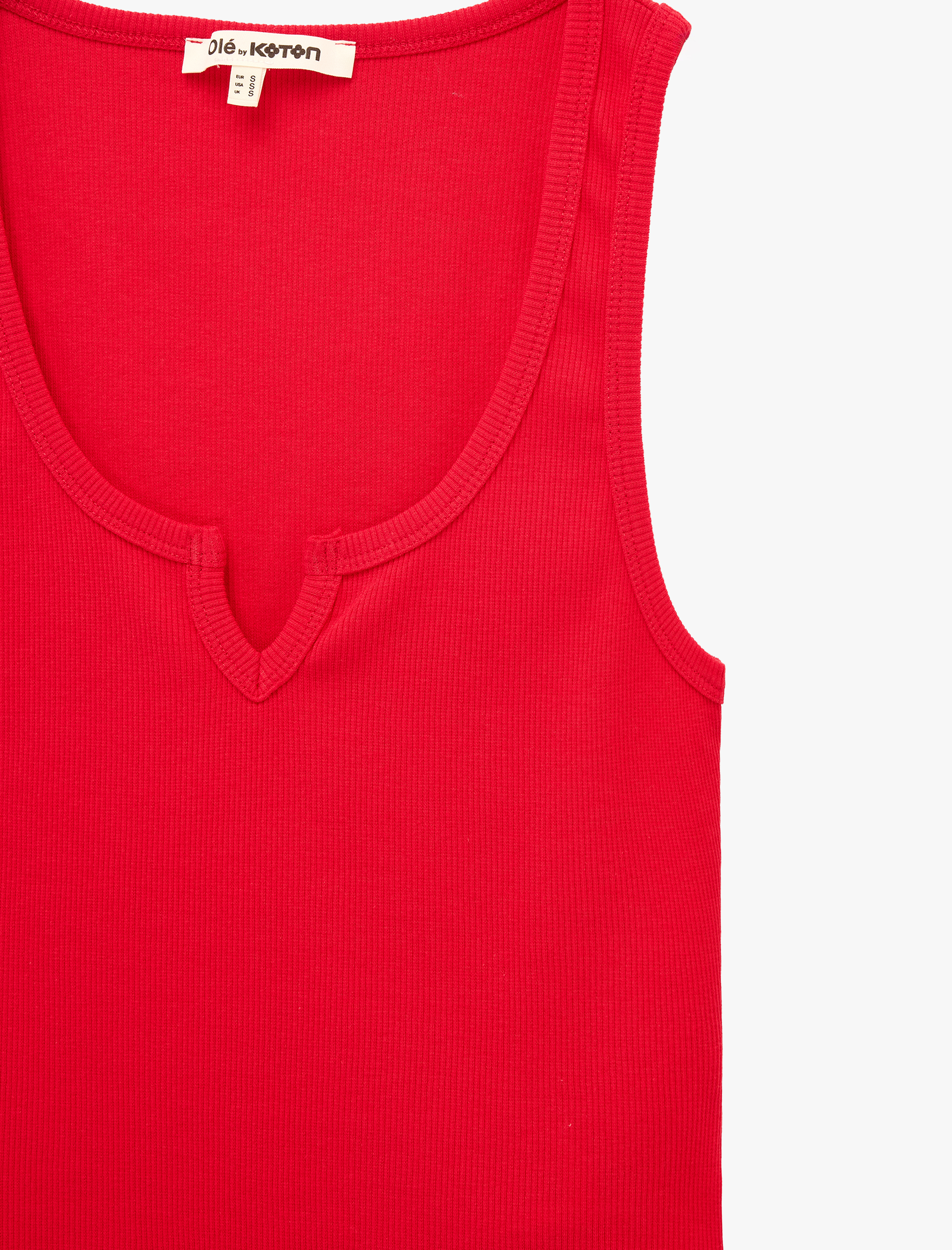   Pamuklu Slim Fit V Yaka Basic Kolsuz Bluz