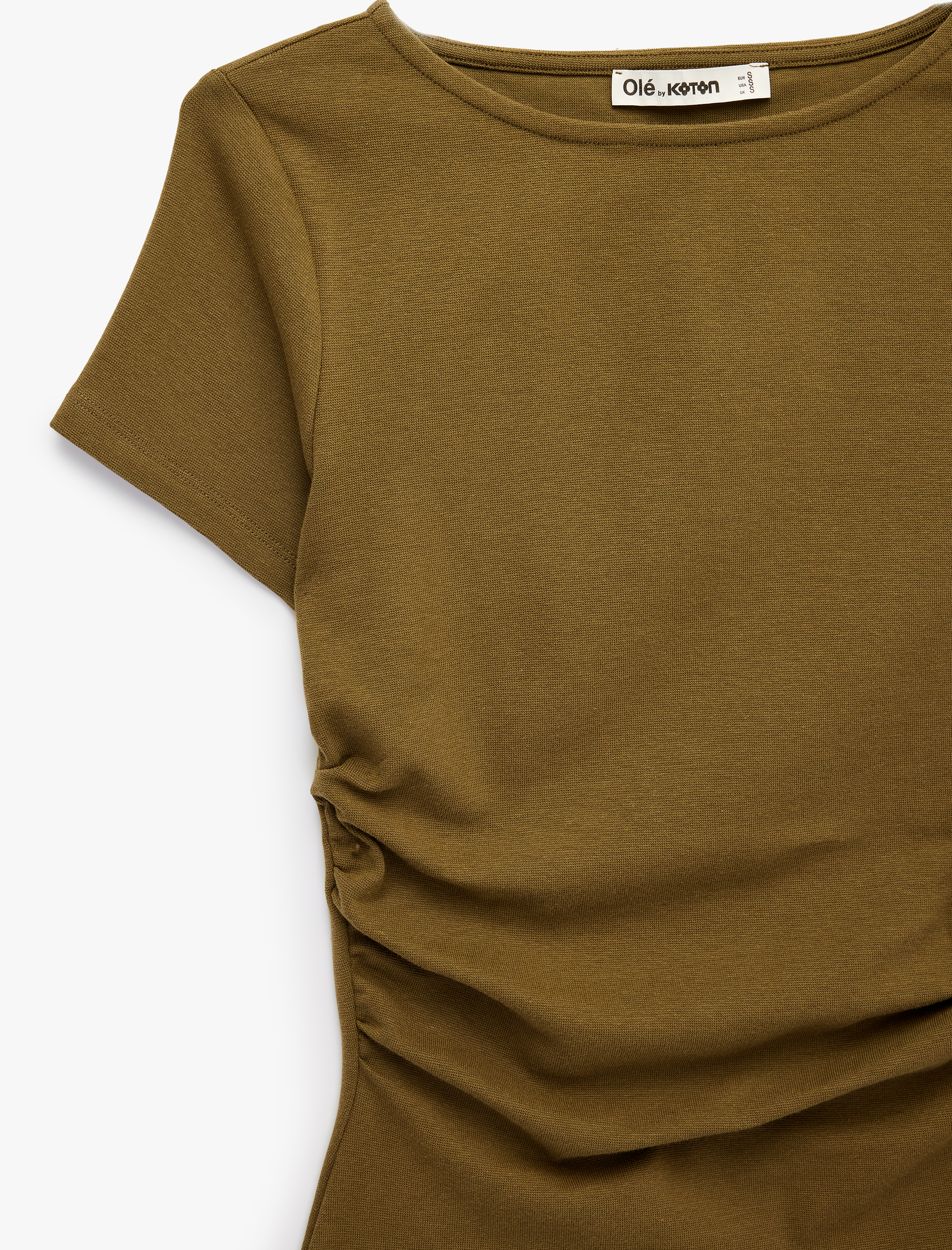   Pamuklu Slim Fit Kayık Yaka Kısa Kollu Drapeli Tişört
