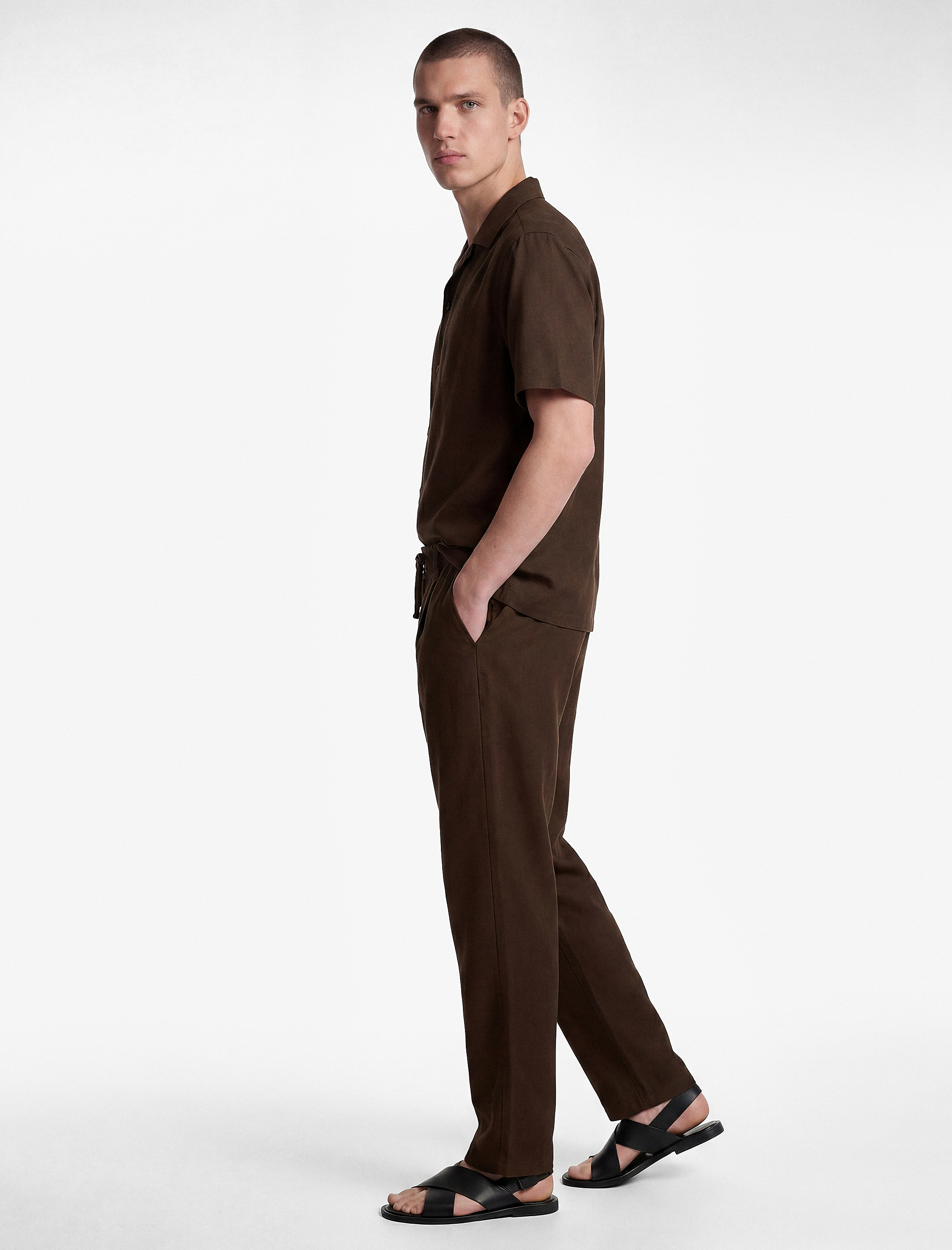   Slim Fit Cepli Pileli Keten Karışımlı Düğmeli Beli Lastikli Bağcıklı Pantolon