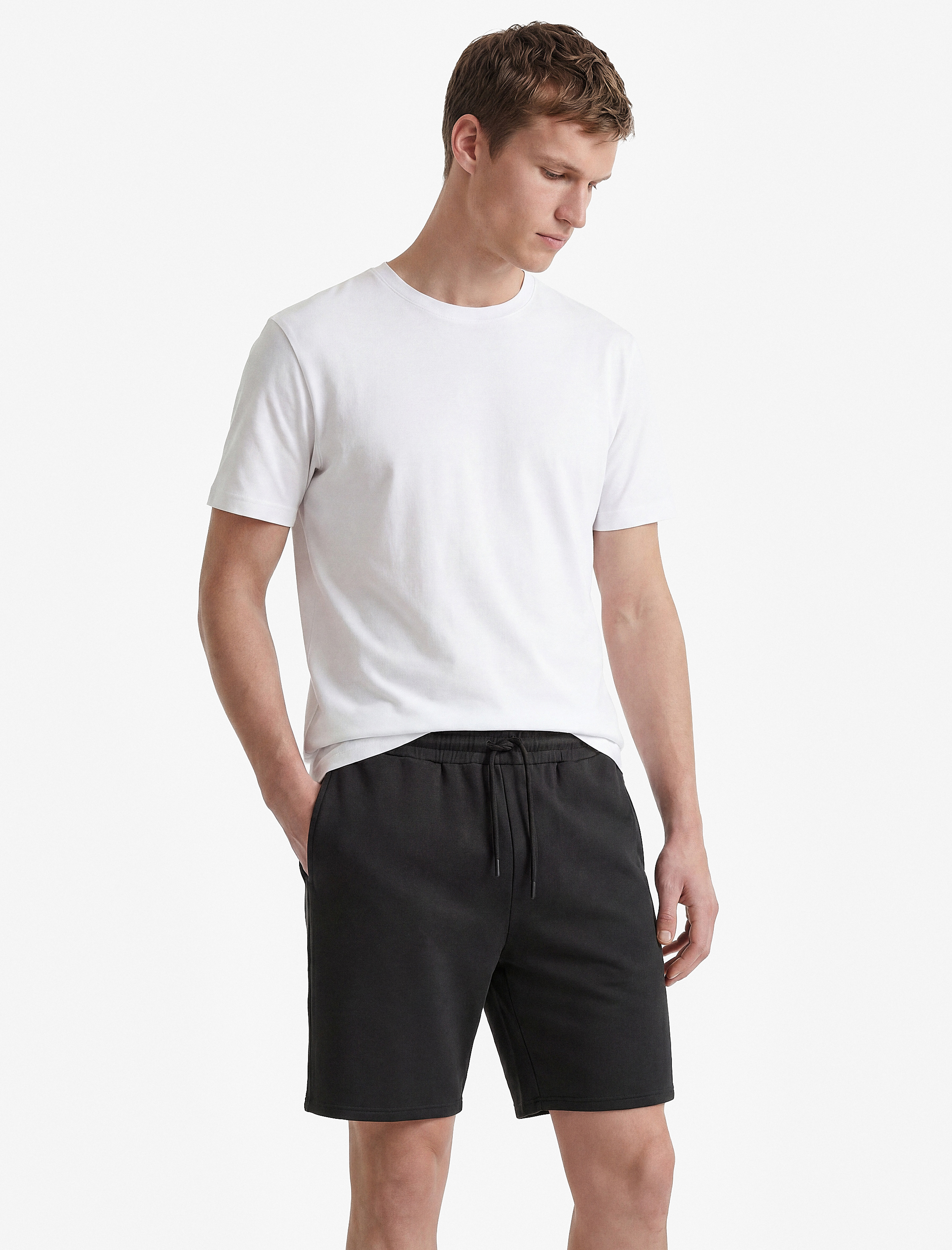   Modal Karışımlı Cepli Straight Fit Beli Bağcıklı Spor Şort