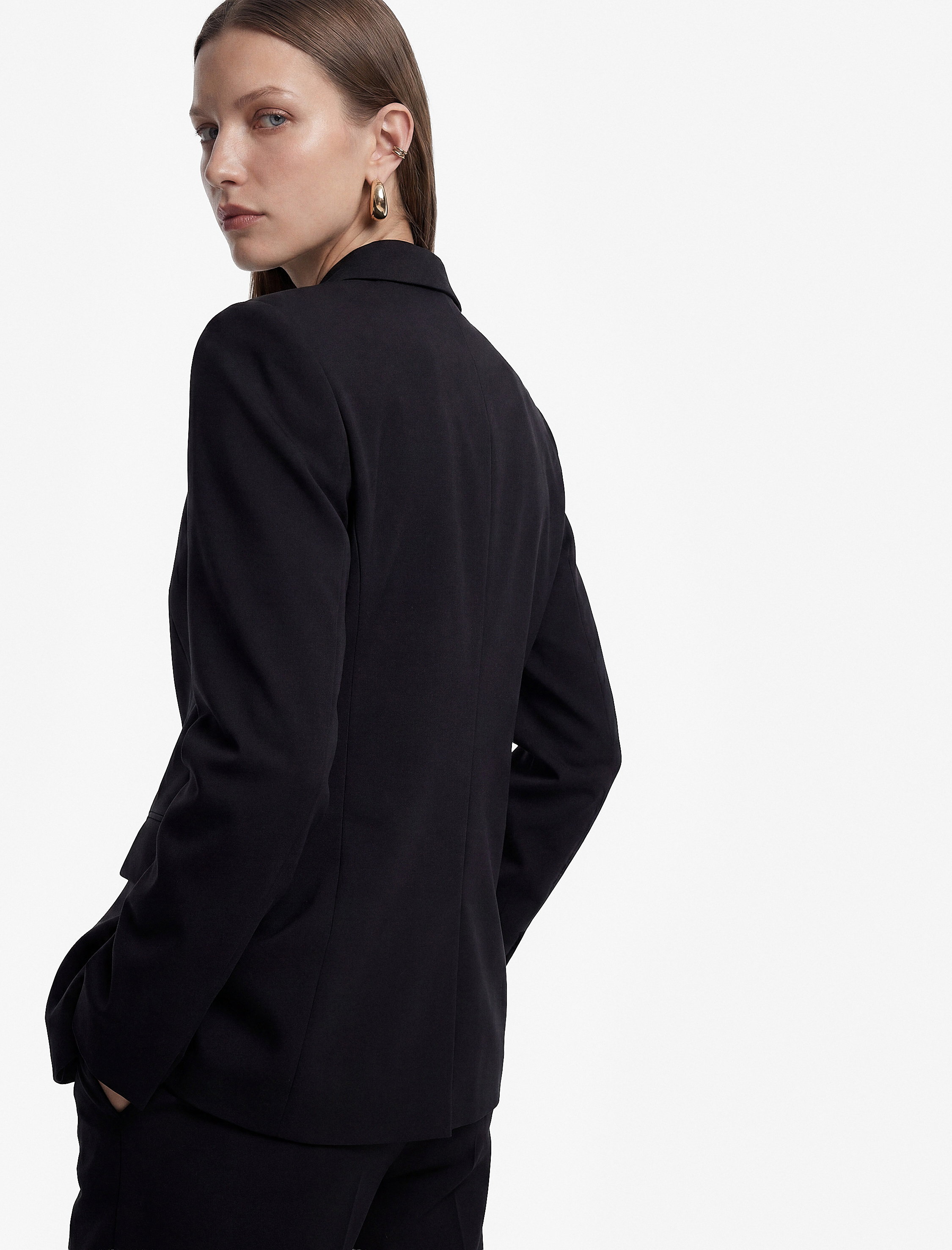   Geniş Yaka Düğmeli Cep Detaylı Blazer Ceket