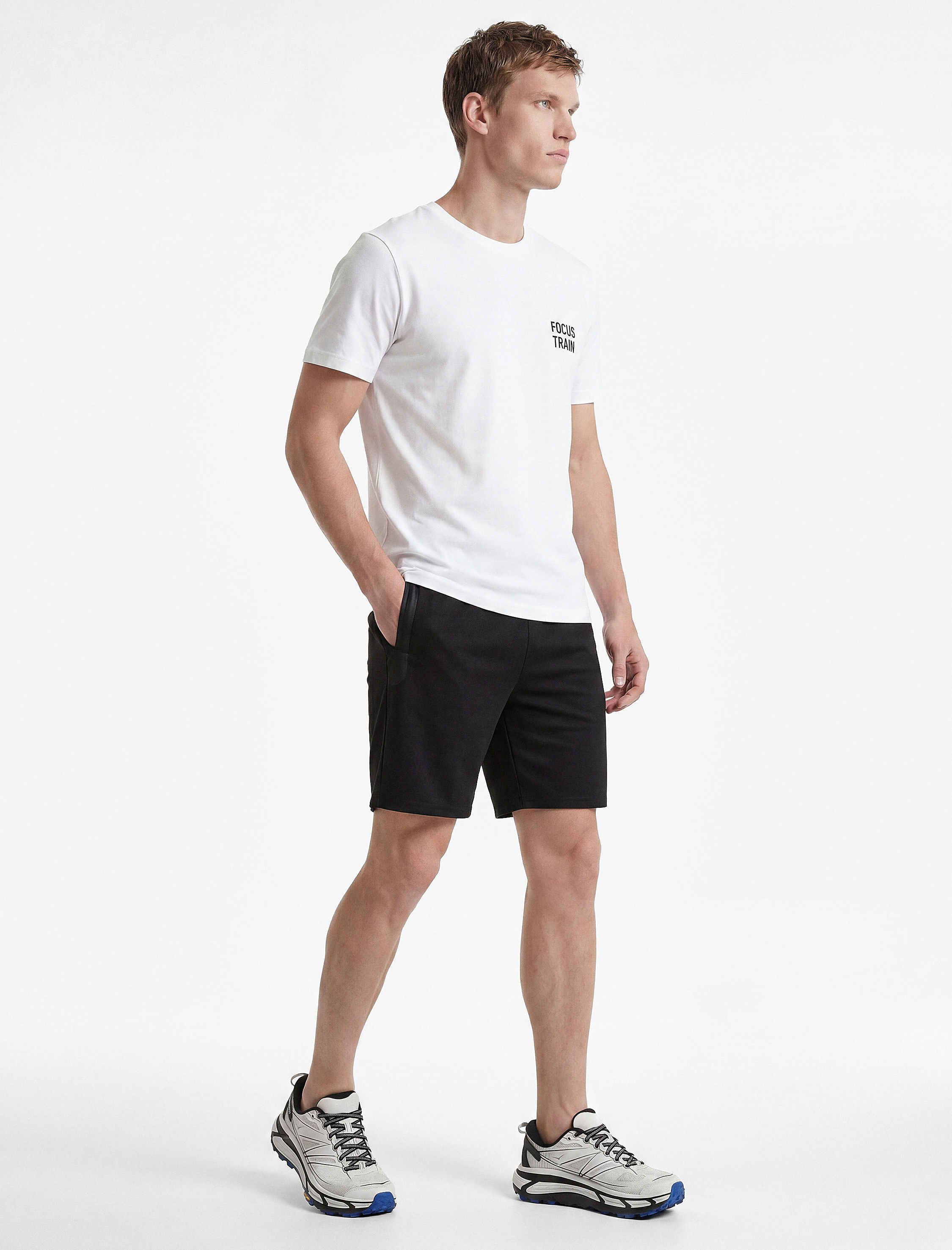   Straight Fit Fermuarlı Cepli Beli Bağcıklı Spor Şort