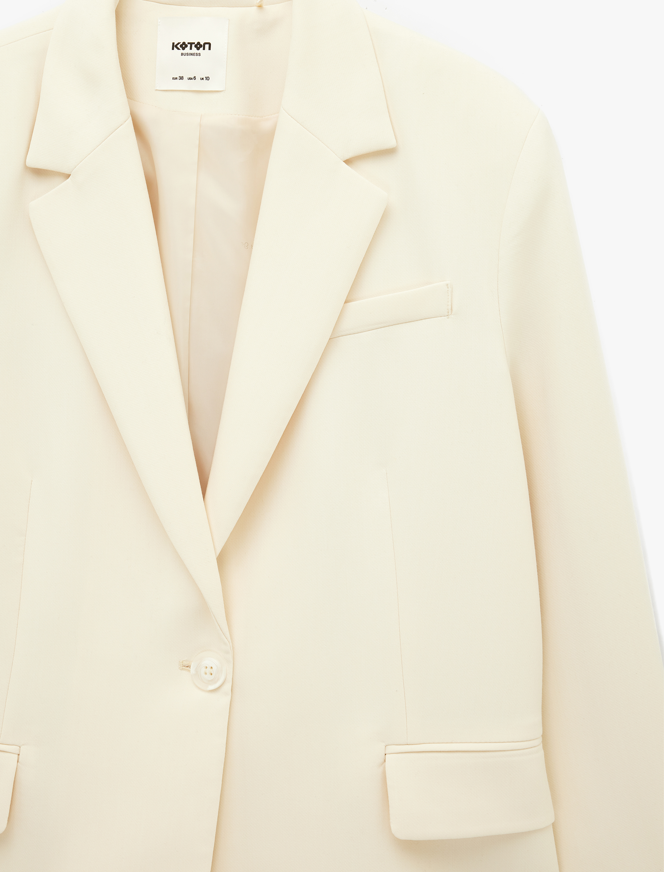   Regular Fit Uzun Kollu Cep Detaylı Düğmeli Geniş Yaka Blazer Ceket