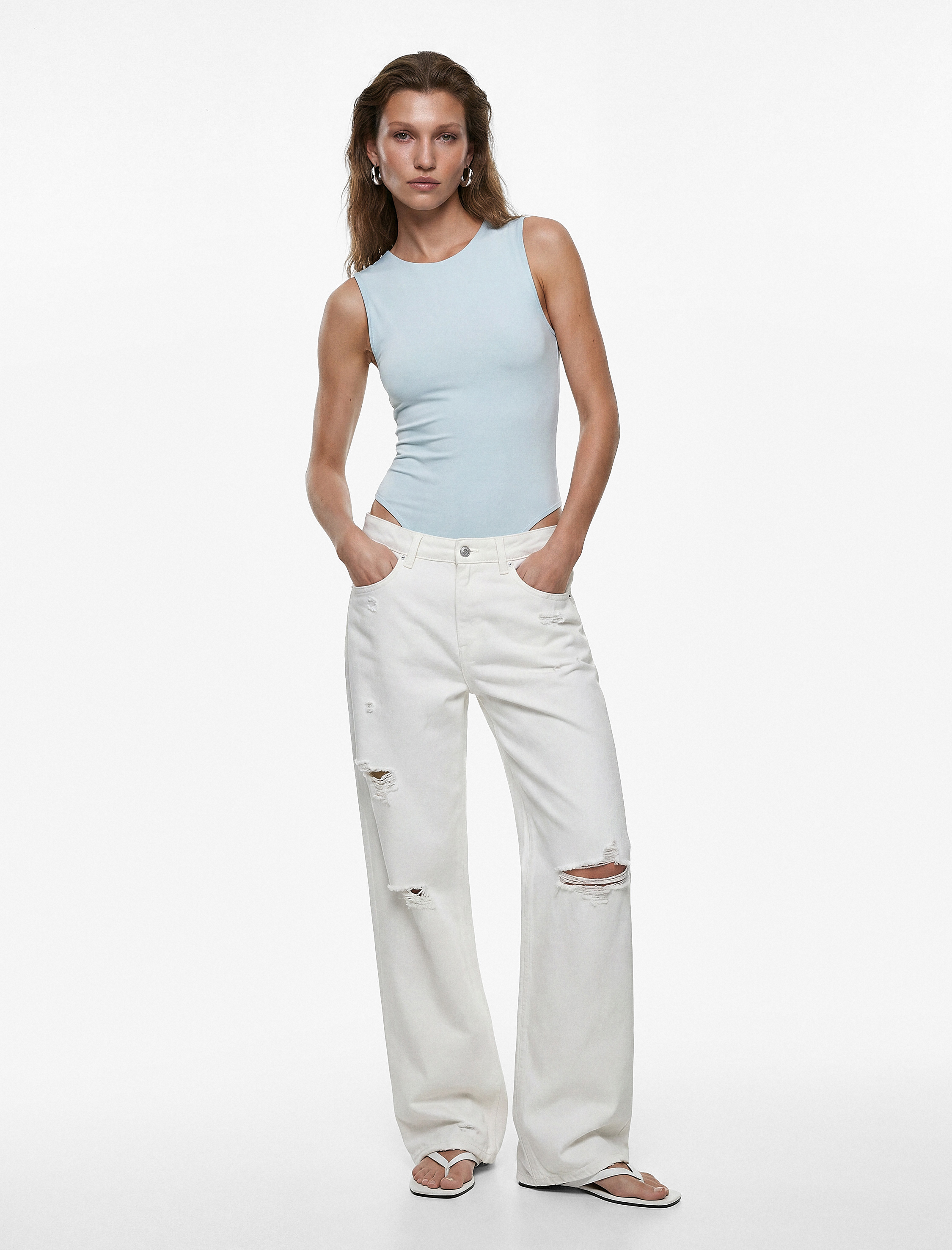   Slim Fit Bisiklet Yaka Kolsuz Bodysuit