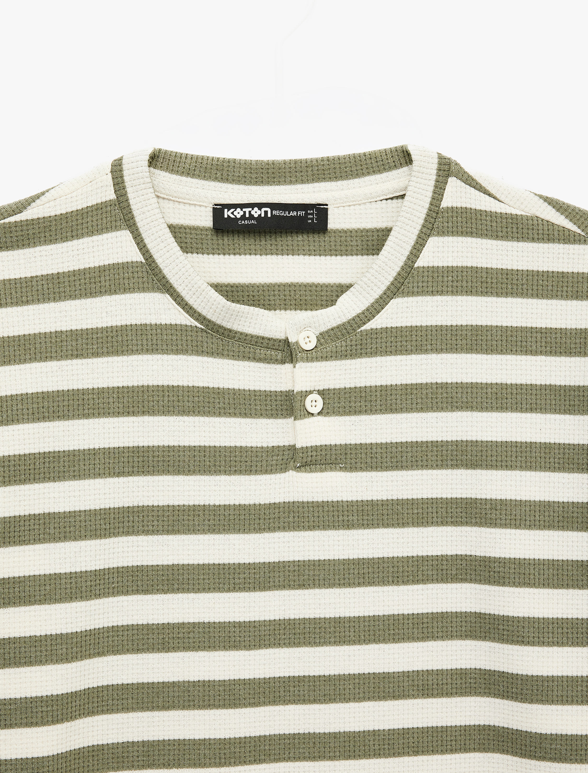   Regular Fit Kısa Kollu Düğmeli Henley Yaka Çizgili Tişört