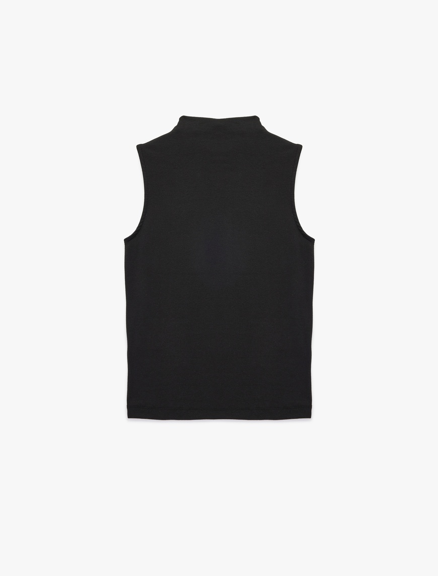 Koton Kadın Modal Kumaş Slim Fit Dik Yaka Kolsuz Tişört