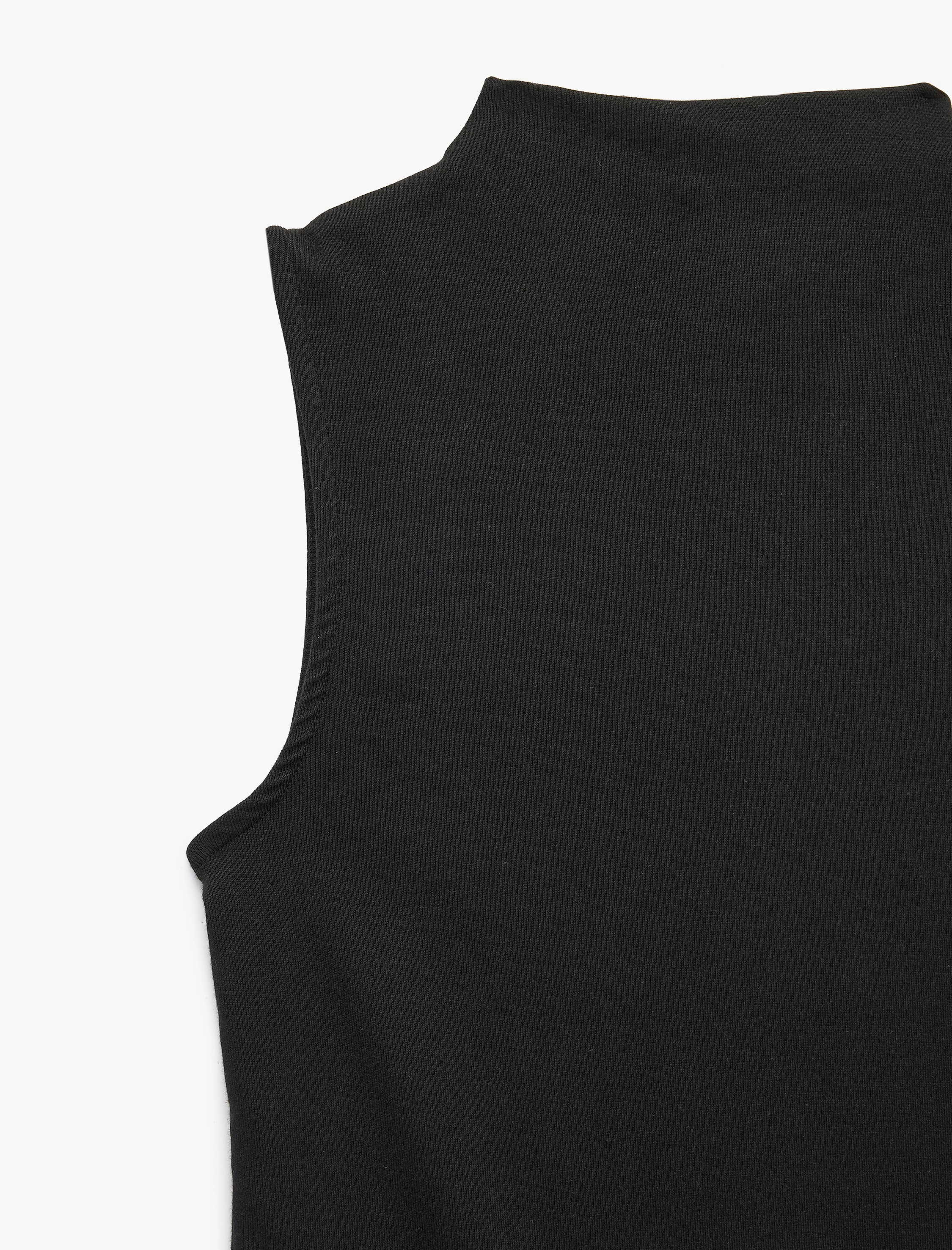   Modal Kumaş Slim Fit Dik Yaka Kolsuz Tişört