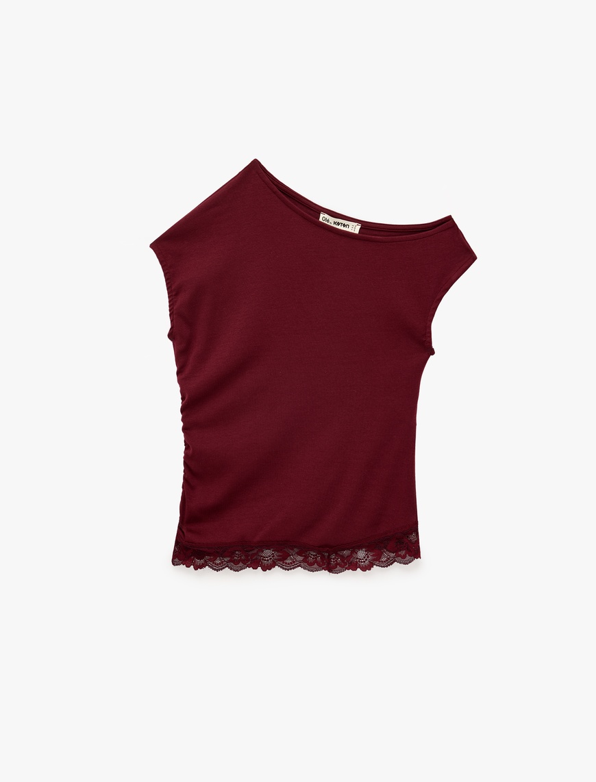 Koton Kadın Dantel Detaylı Asimetrik Bisiklet Yaka Slim Fit Kısa Kollu Tişört
