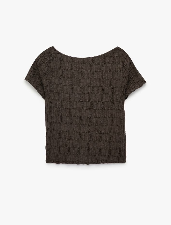  Bürümcük Kumaş Dokulu Slim Fit Kayık Yaka Kısa Kollu Tişört