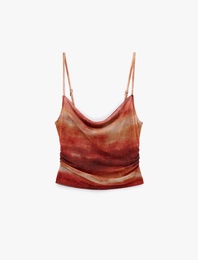 Batik Desenli Degaje Yaka İnce Askılı Tül Bluz