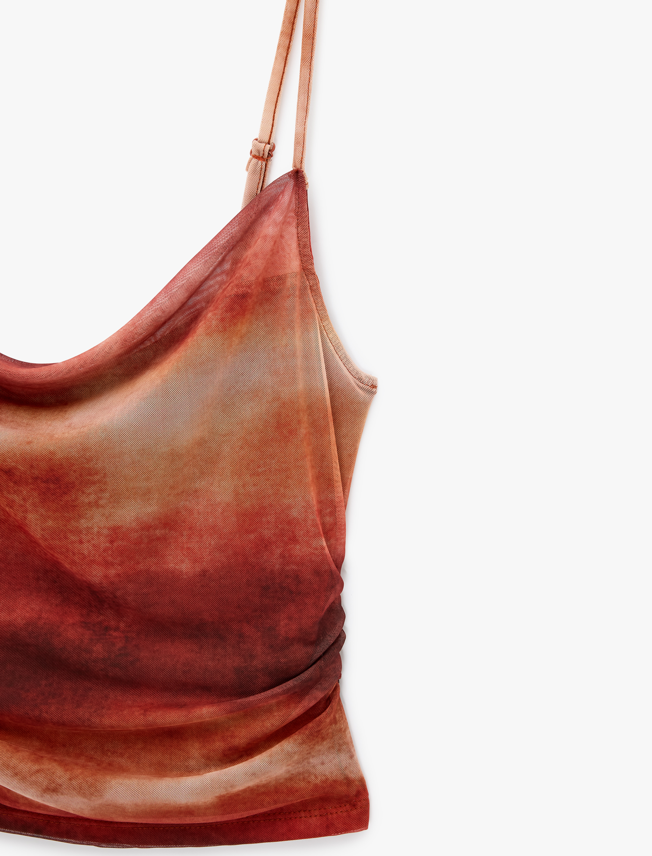   Batik Desenli Degaje Yaka İnce Askılı Tül Bluz