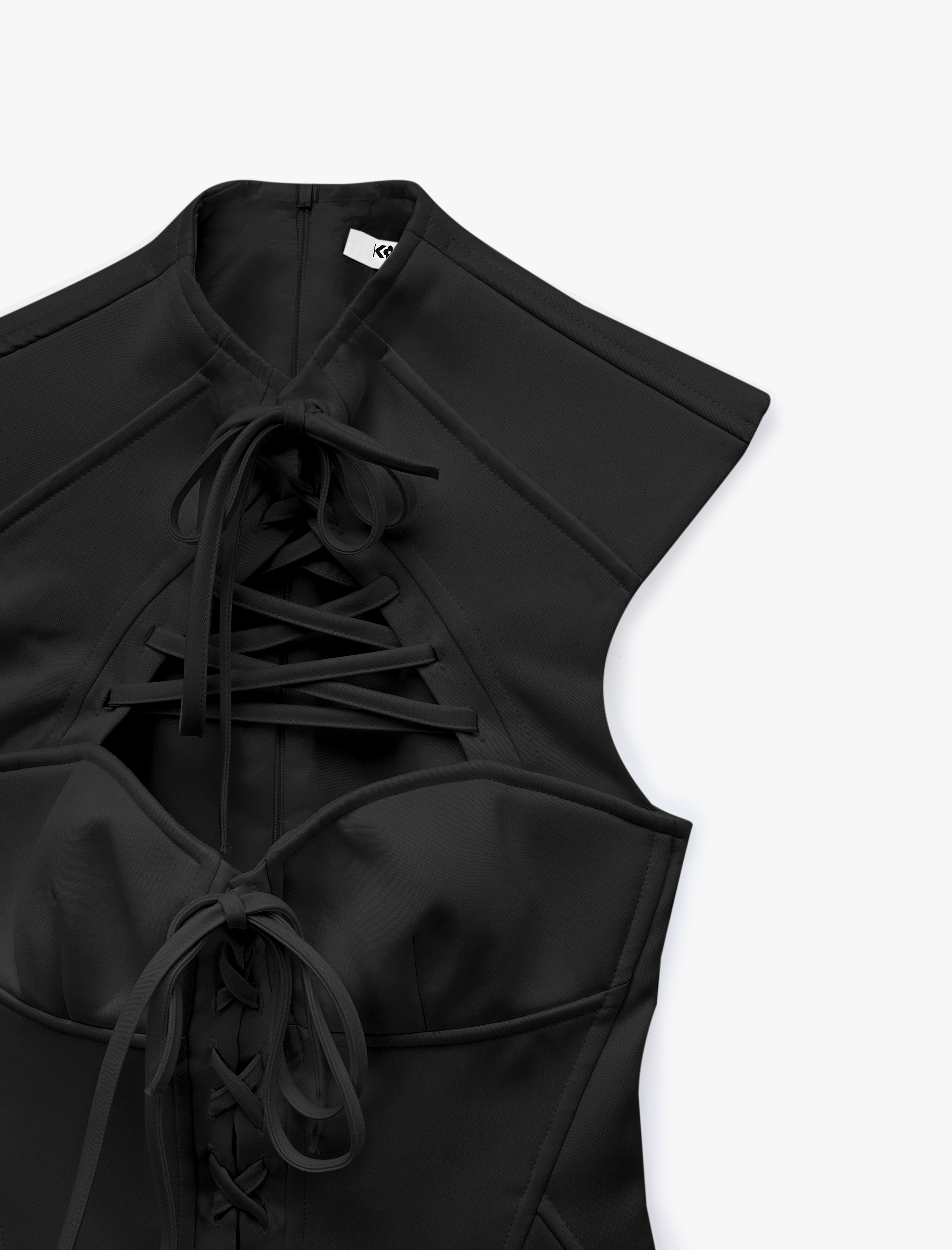   Slim Fit Kolsuz Pencere Detaylı Kalp Yaka Bağcıklı Saten Korse Büstiyer