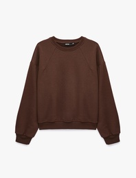 Regular Fit Uzun Kollu Şardonlu Bisiklet Yaka Basic Sweatshirt