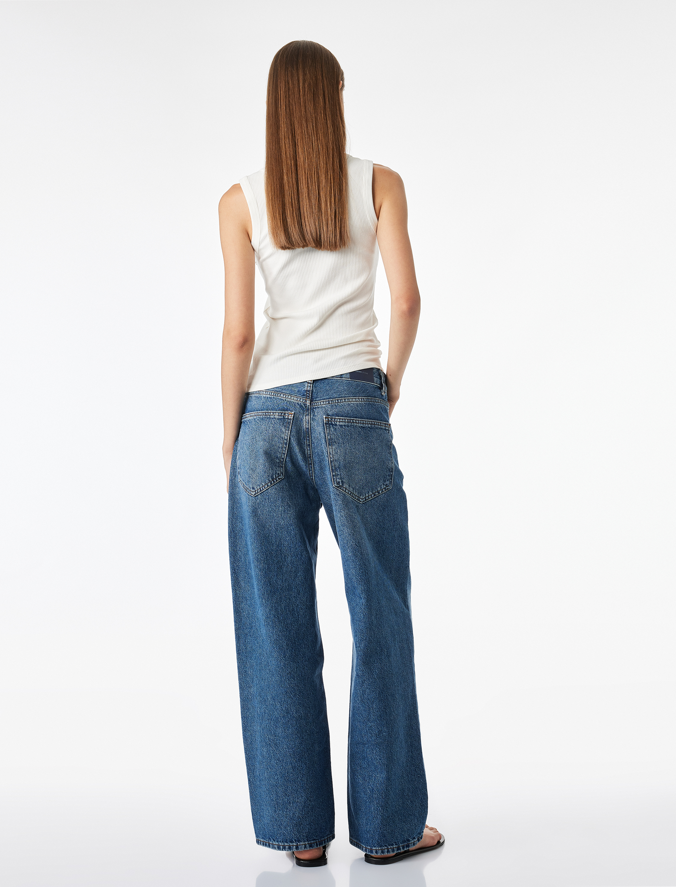   Pamuklu Slim Fit U Yaka İnci ve Fiyonk İşlemeli Atlet Tişört