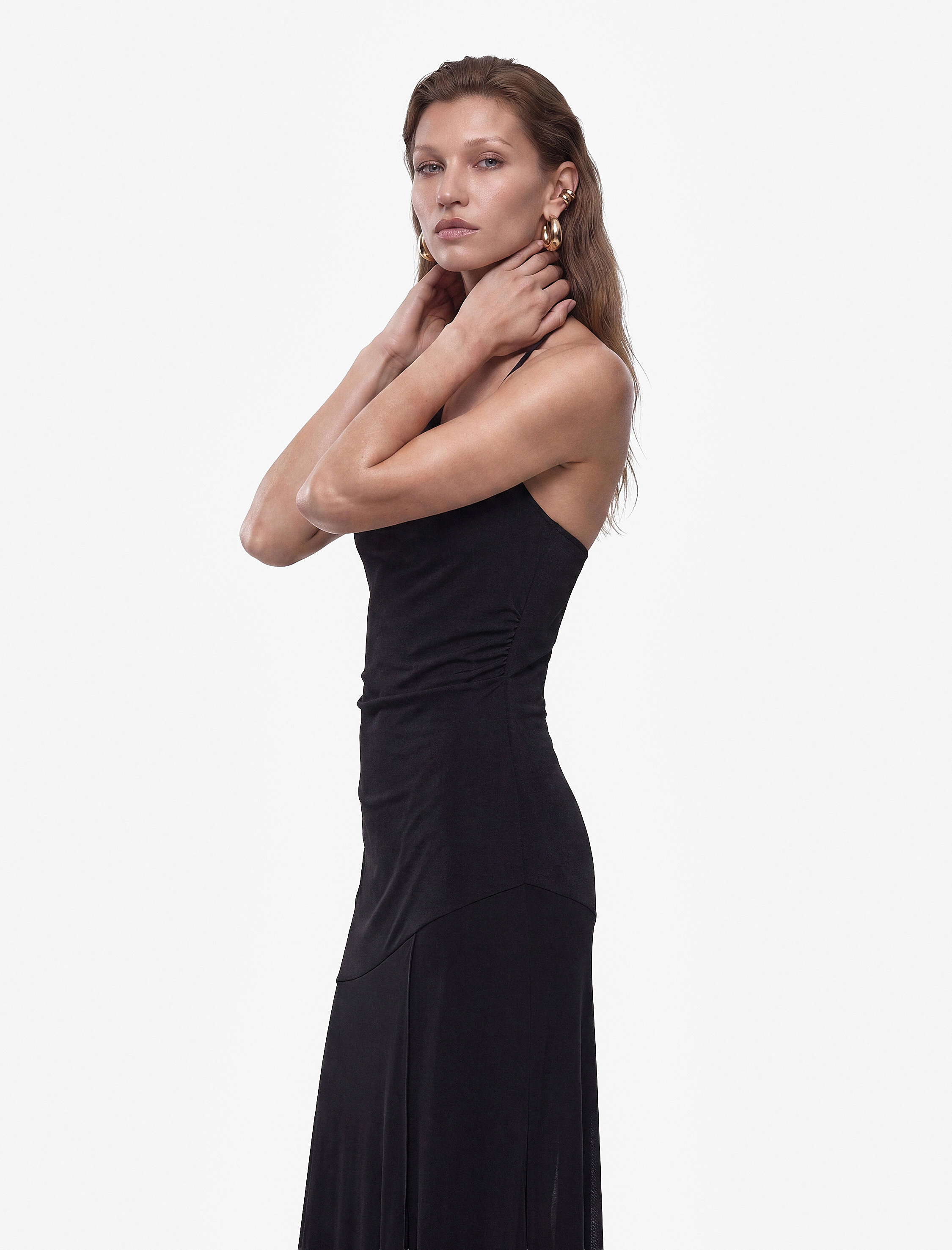   Slim Fit Fular Detaylı Asimetrik Kesim Askılı Tek Omuz Midi Tül Elbise