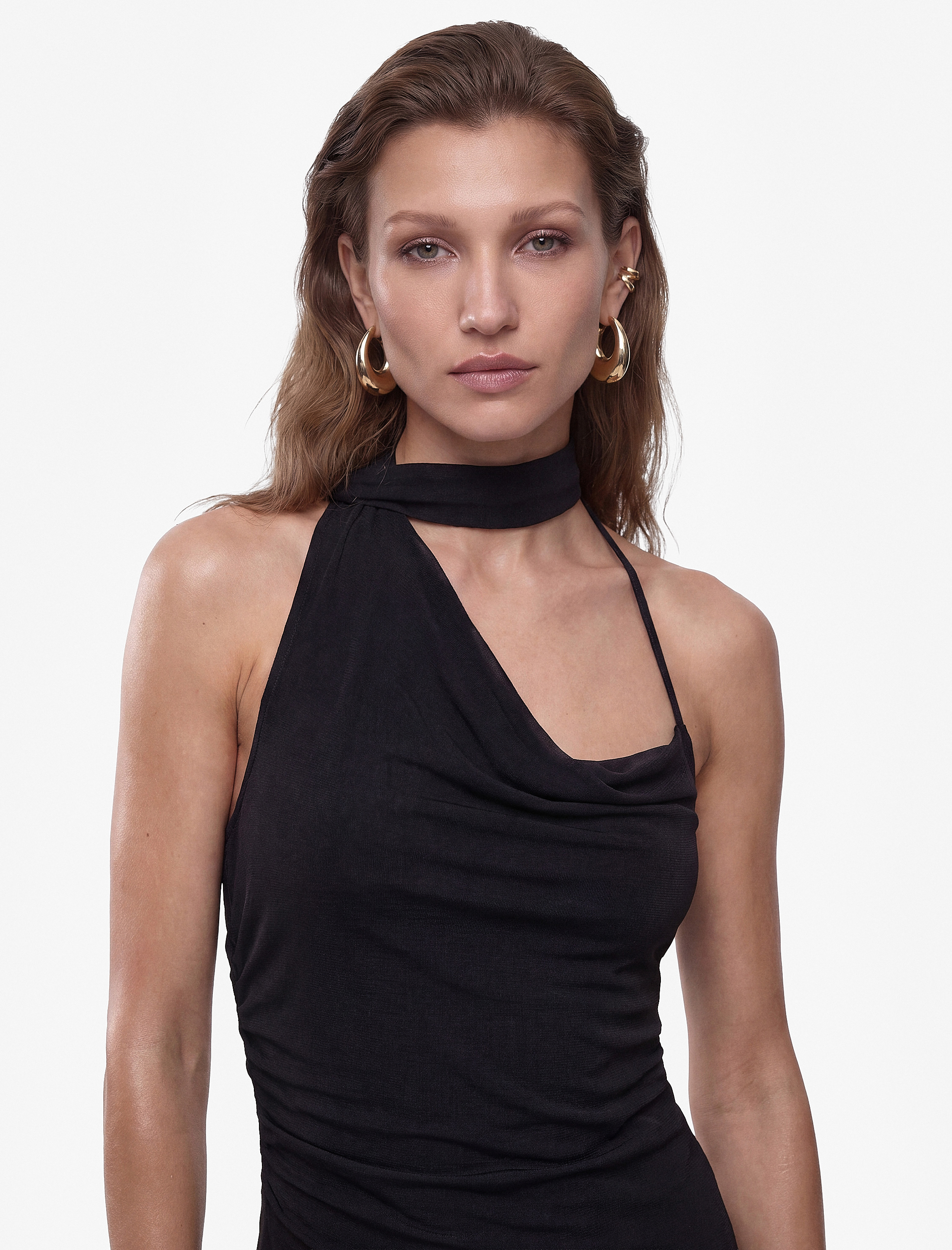   Slim Fit Fular Detaylı Asimetrik Kesim Askılı Tek Omuz Midi Tül Elbise
