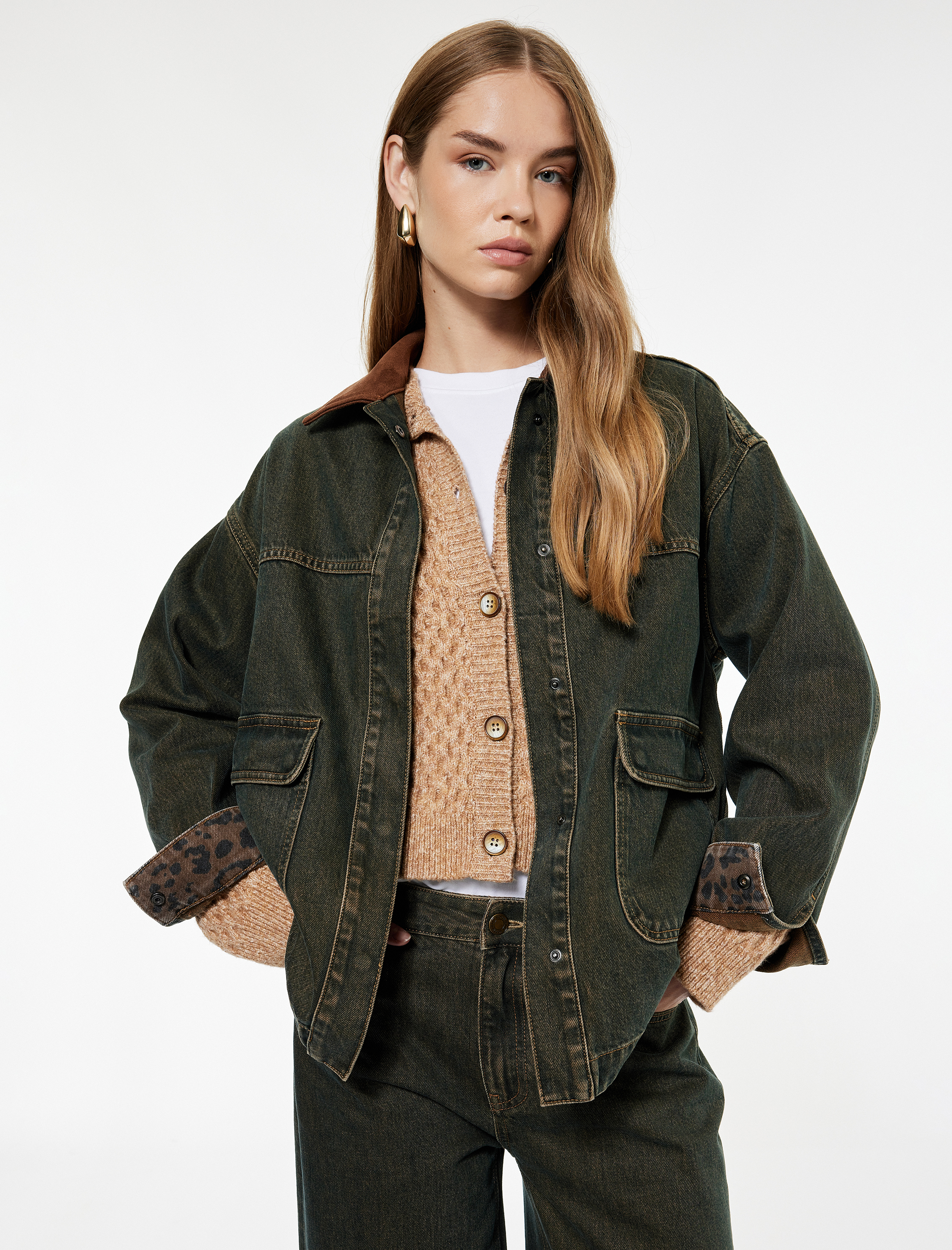  Suni Süet Yaka Leopar Astarlı Cepli Düğmeli Uzun Kollu Oversize Denim Ceket