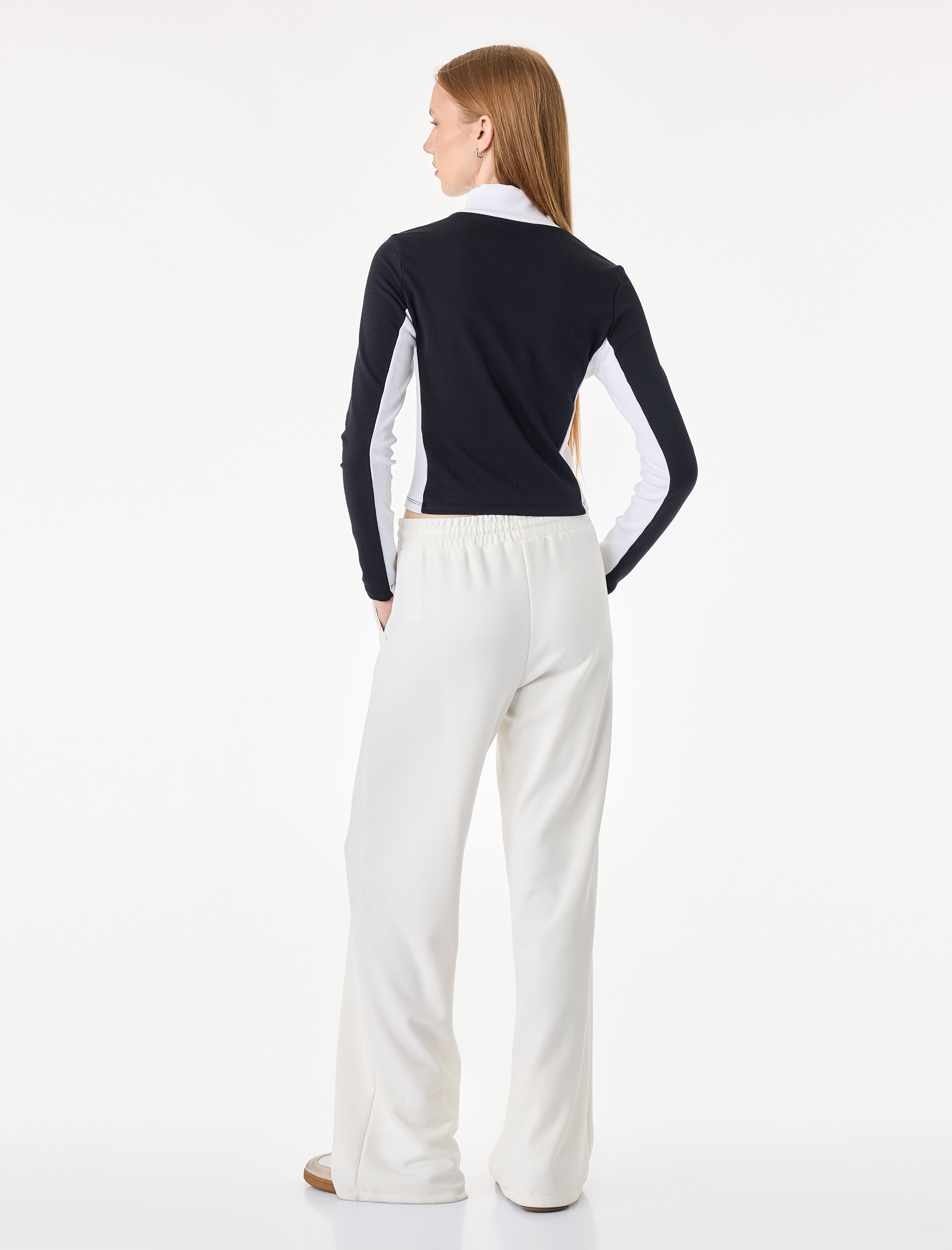   Pamuklu Slim Fit Fermuarlı Uzun Kollu Dik Yaka Tişört