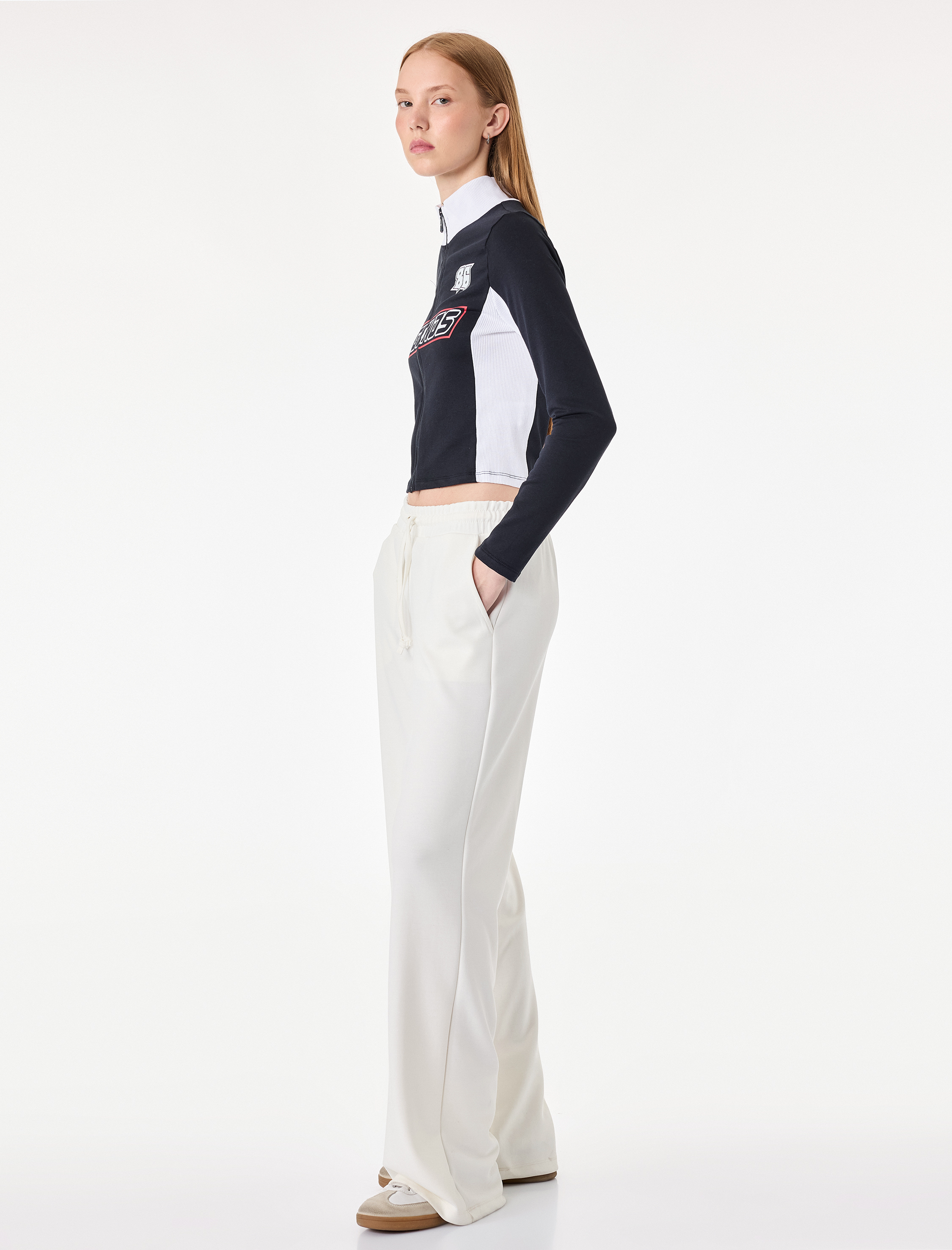   Pamuklu Slim Fit Fermuarlı Uzun Kollu Dik Yaka Tişört