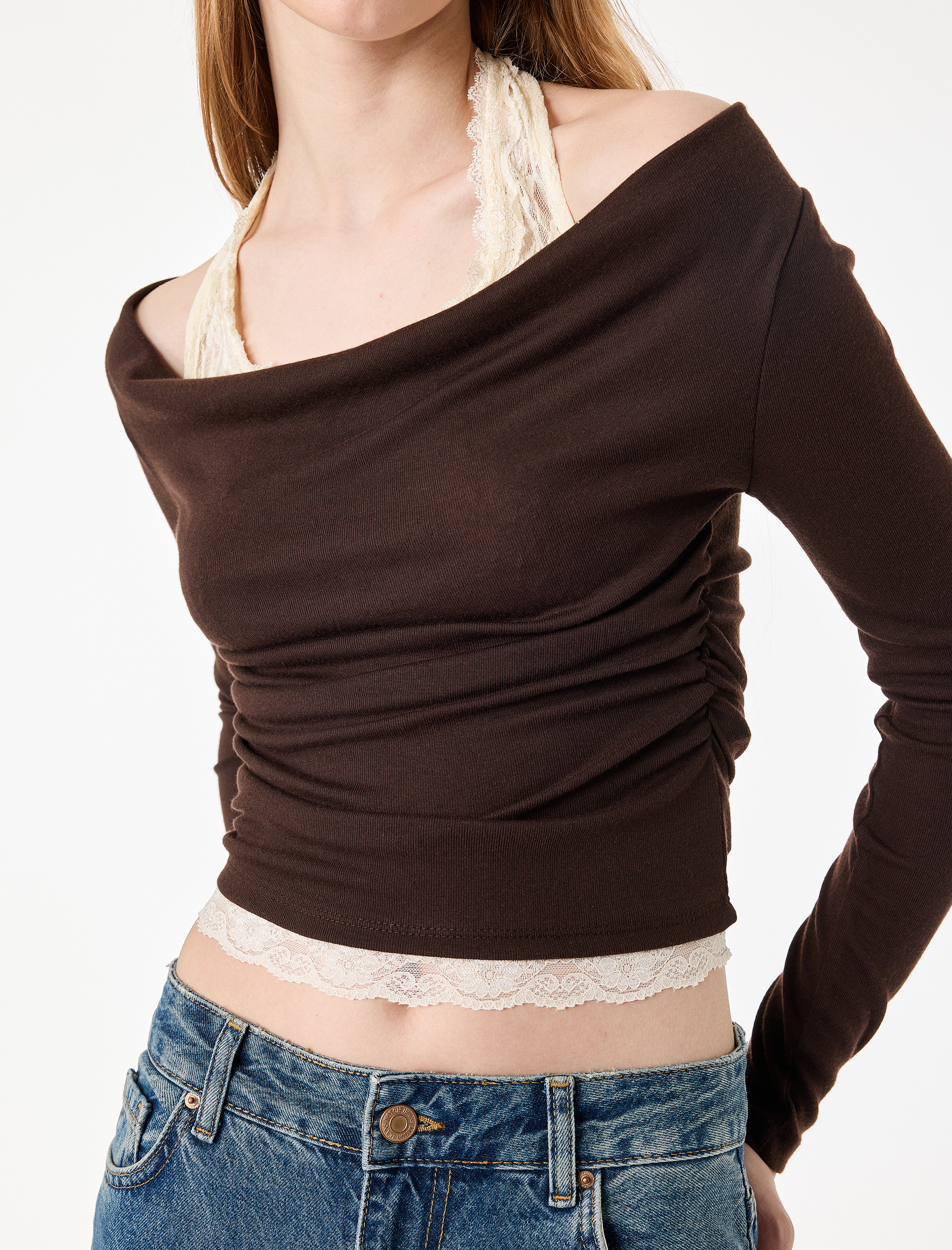   Viskon Karışımlı Slim Fit Uzun Kollu Dantel Detaylı Halter Yaka Tişört