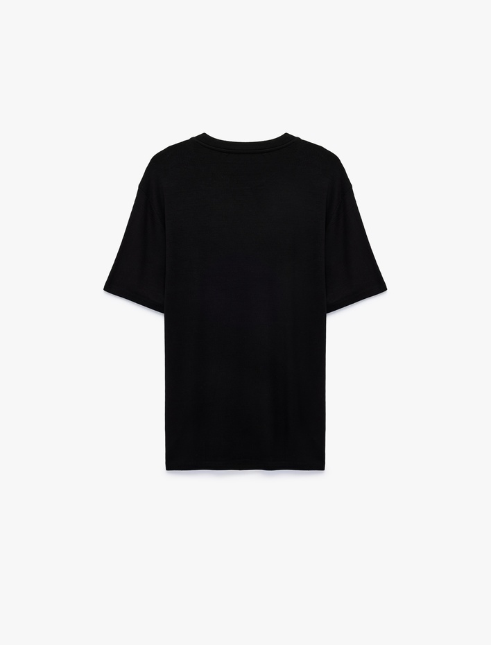  Slim Fit Kısa Kollu Bisiklet Yaka Basic Tişört