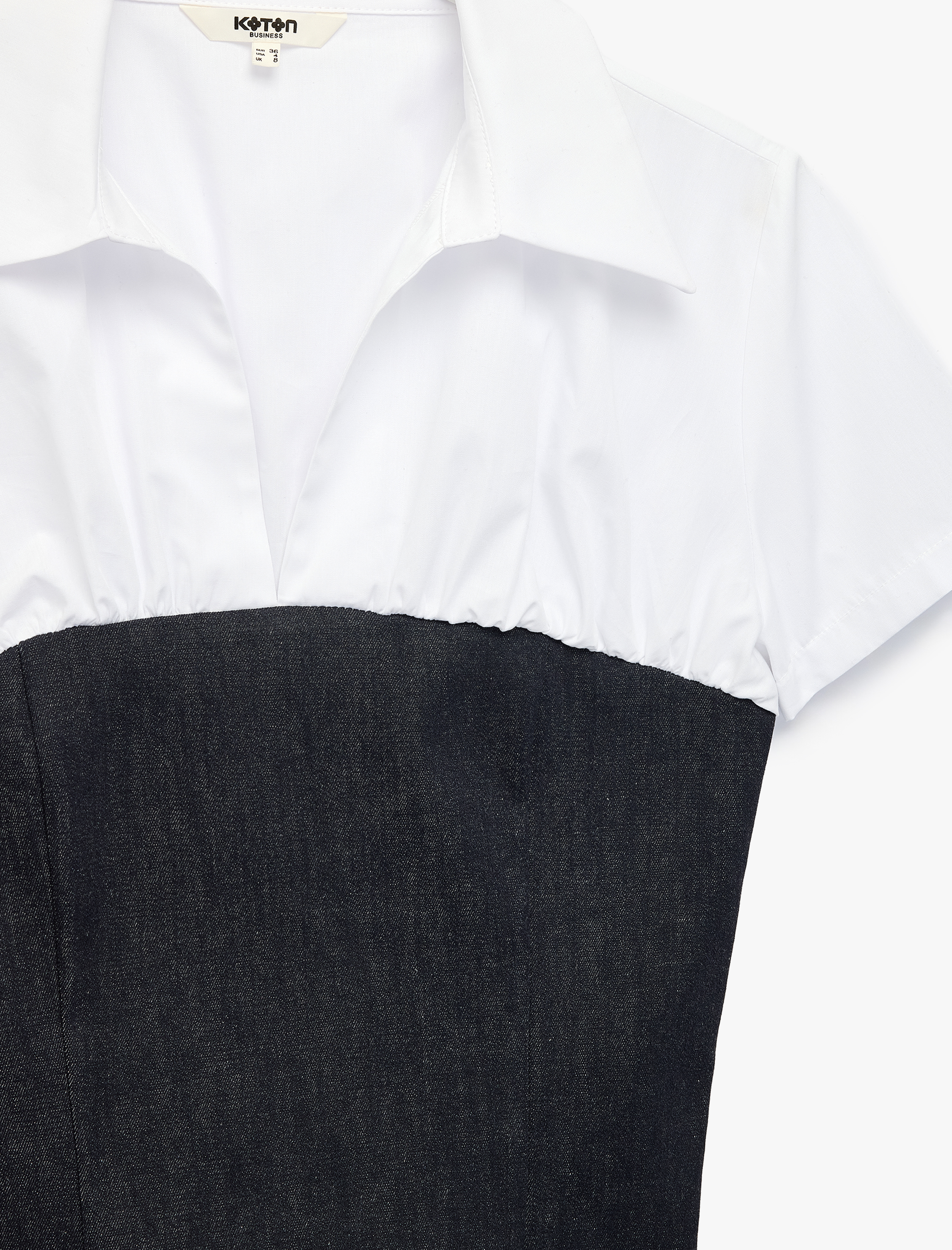   İki Farklı Kumaş Kullanımlı Slim Fit Kısa Kollu Korse Detaylı Gömlek