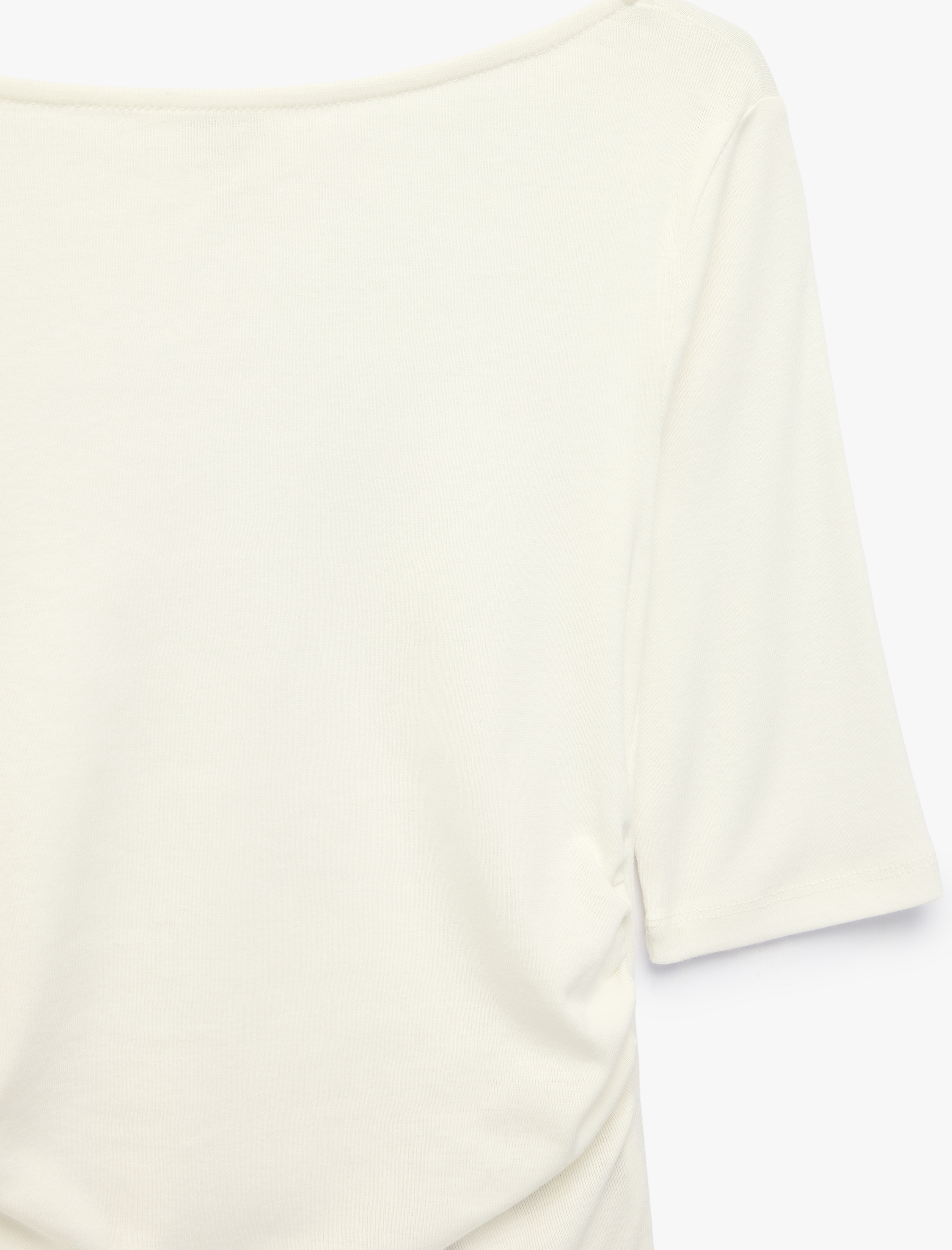   Pamuklu Slim Fit Drapeli Yuvarlak Kayık Yaka Dirsek Boy Tişört