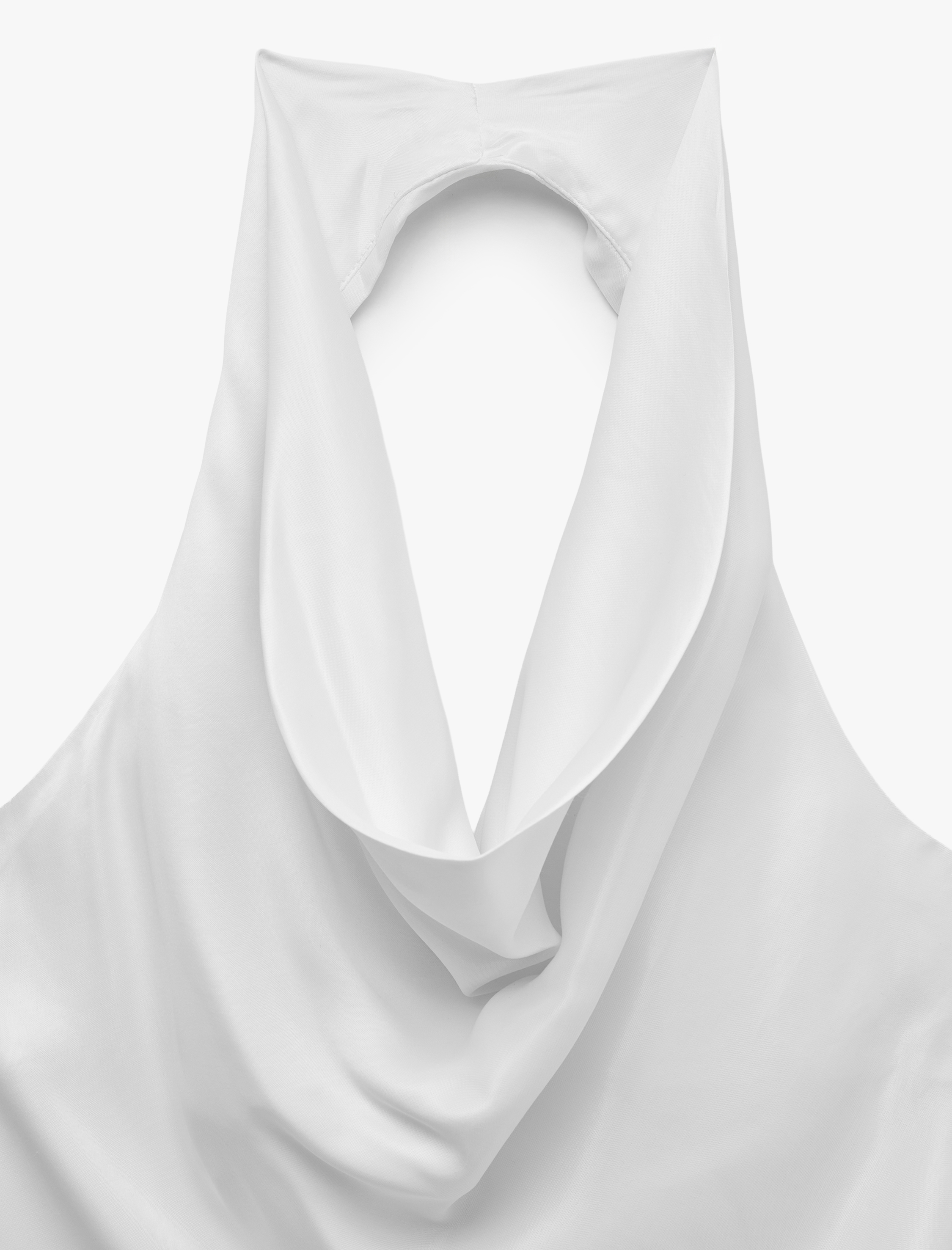   Kolsuz Halter Degaje Yaka Saten Bluz