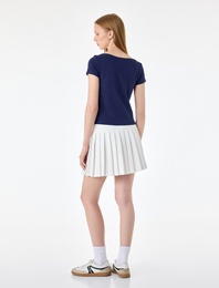 Pamuklu Slim Fit Kayık Yaka Kısa Kollu Basic Tişört